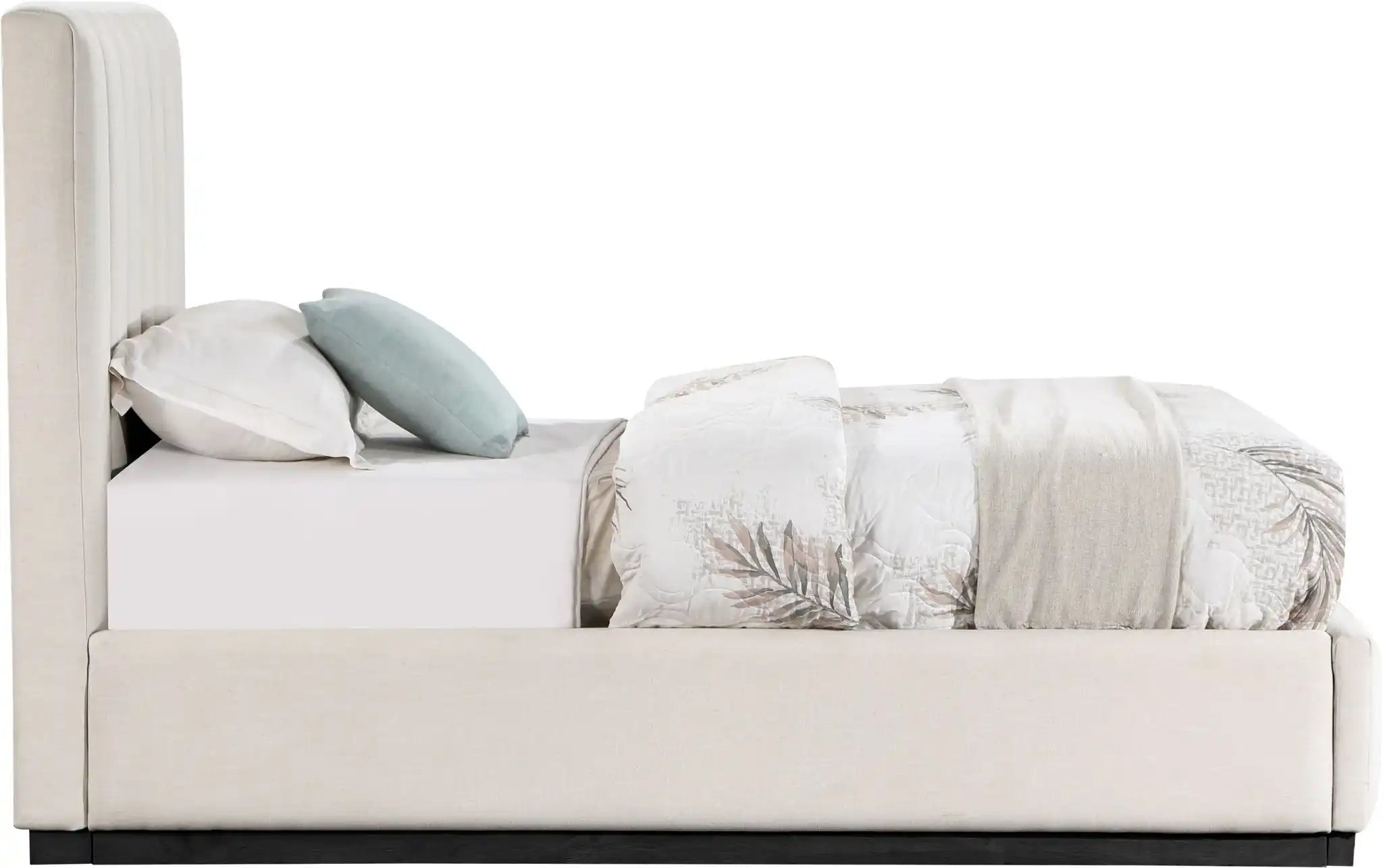 Lucia - Bed