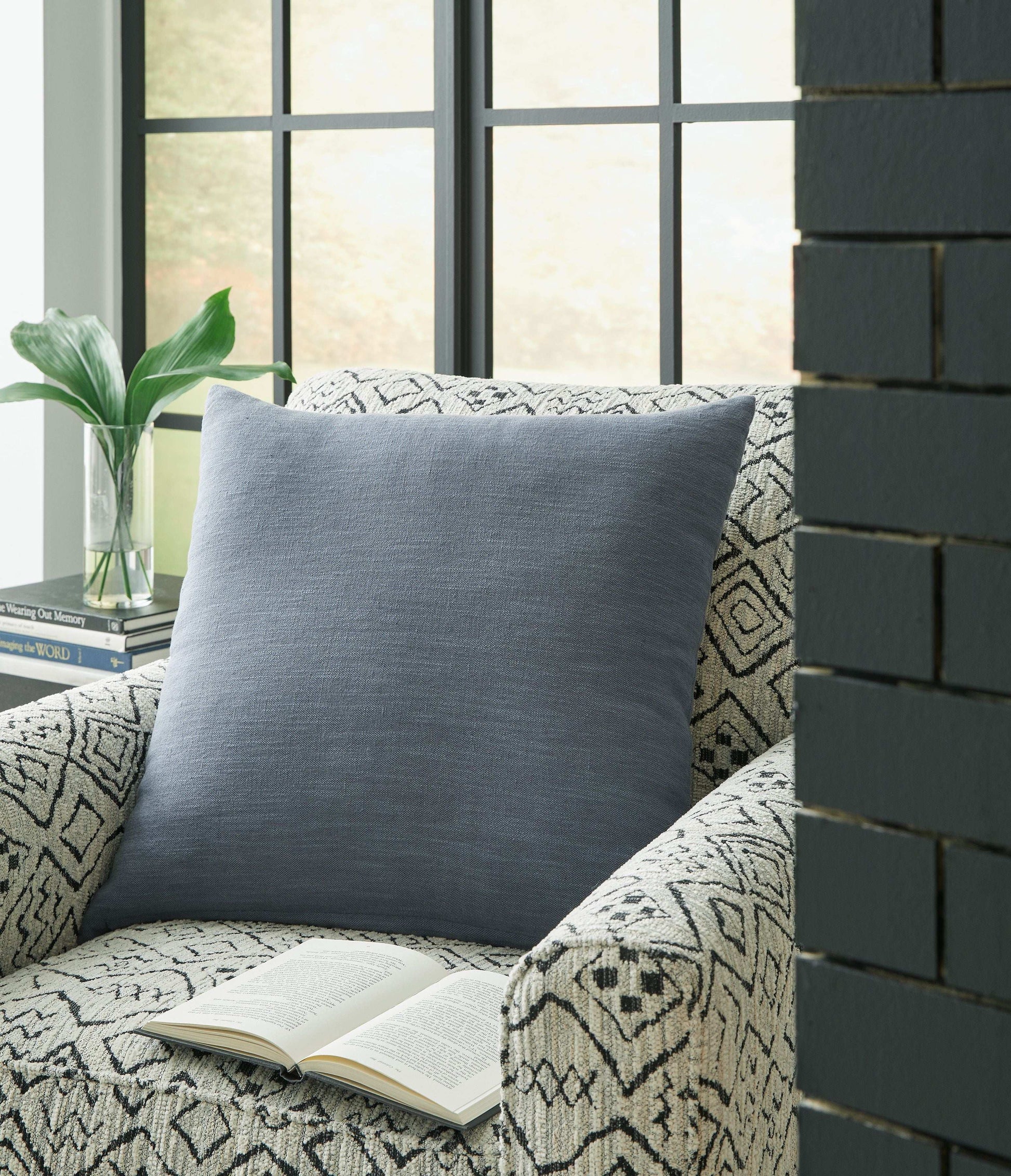 Thaneville - Pillow - Best Buy Furniture