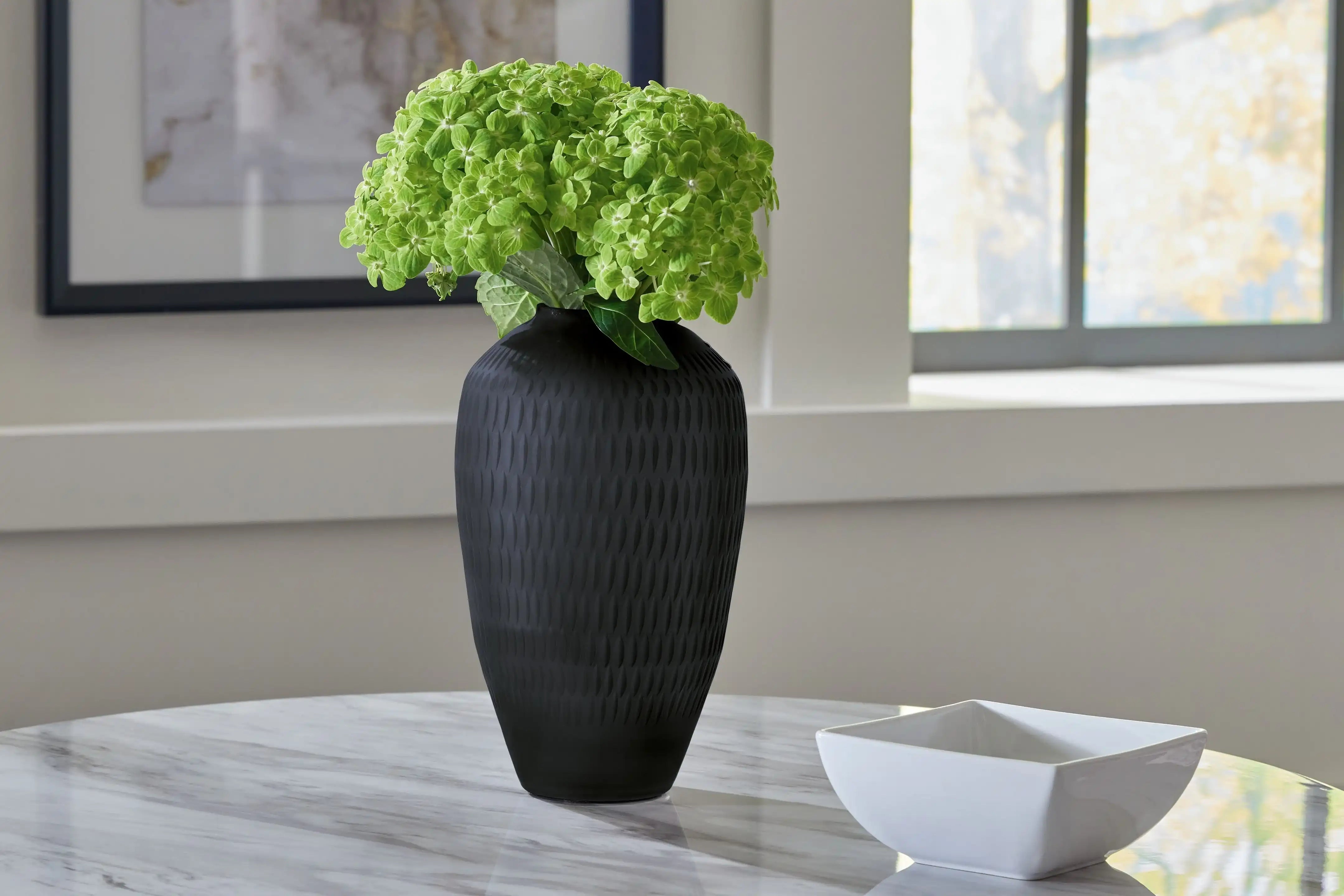 Etney - Vase - Best Buy Furniture