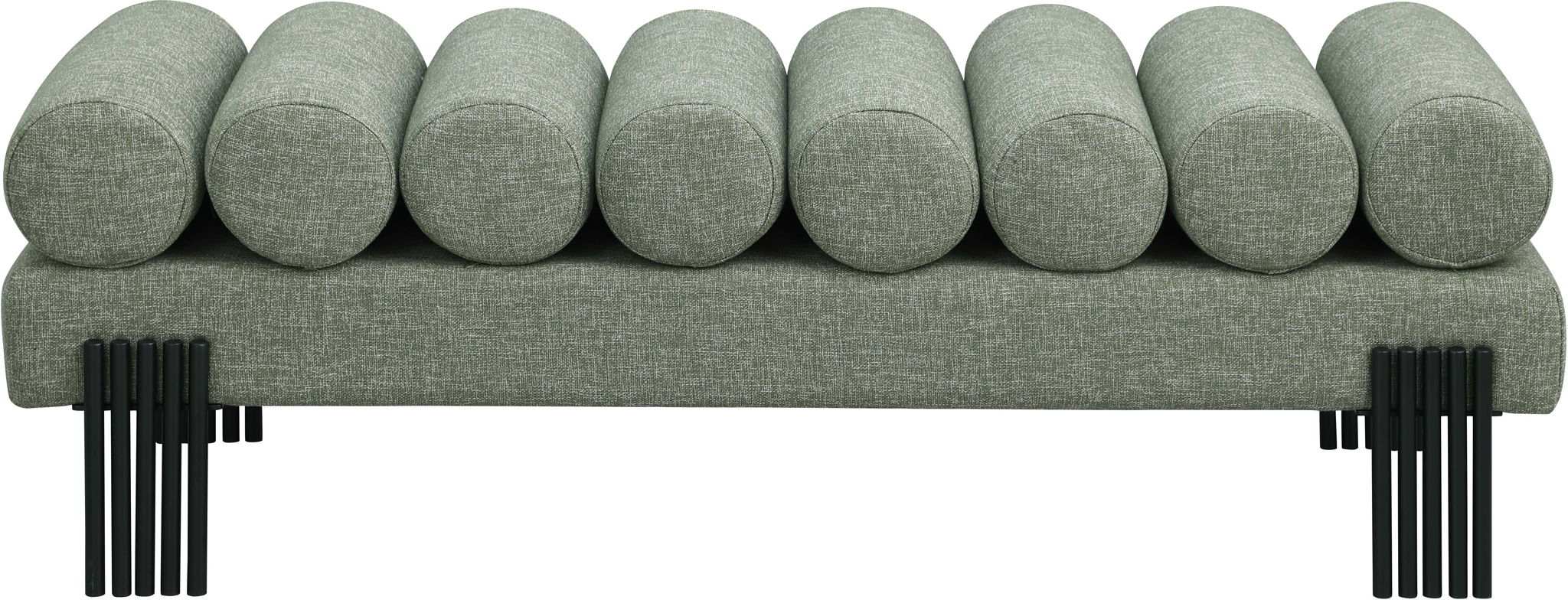 Akeela - Bench