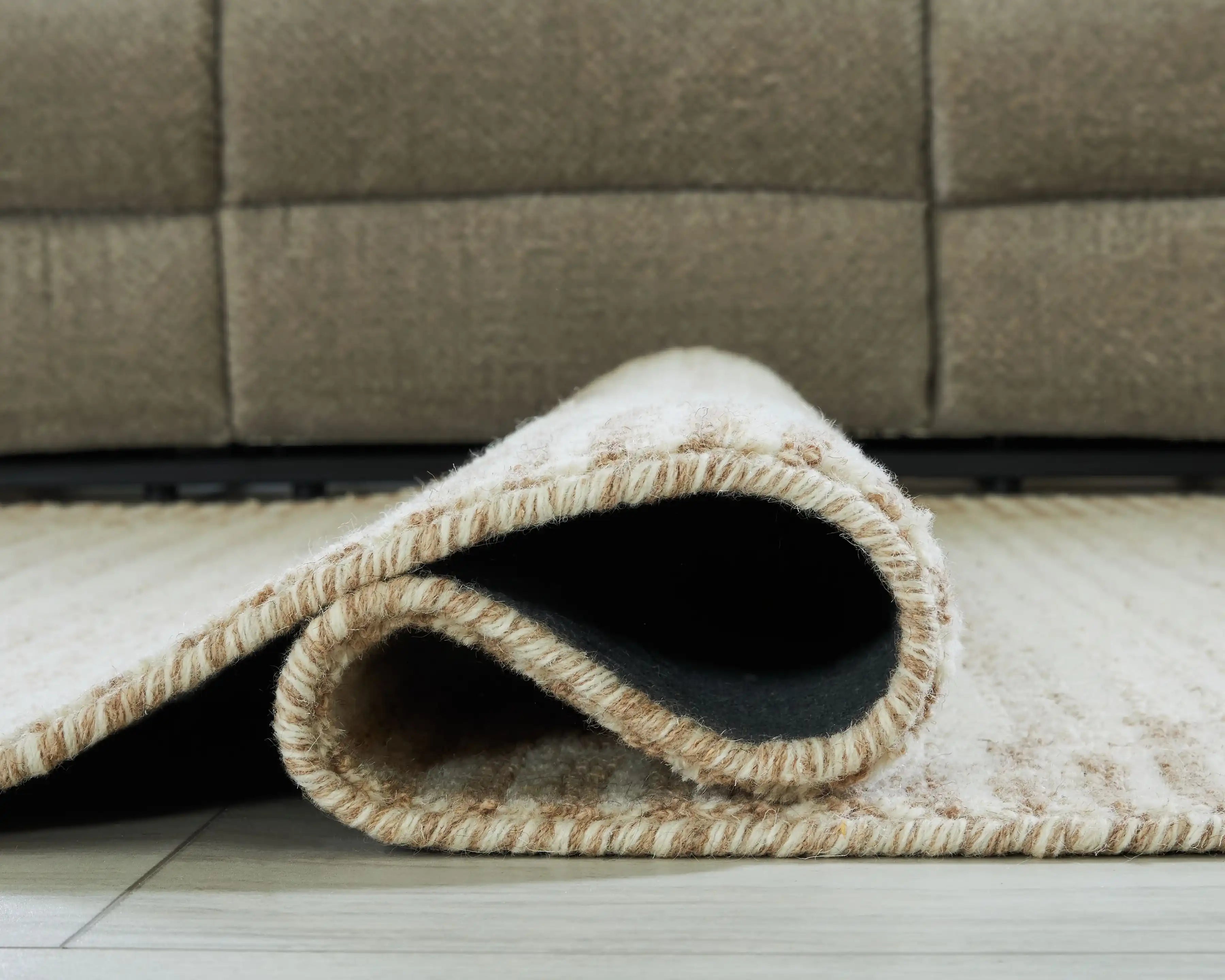Emorymore - Rug - Best Buy Furniture