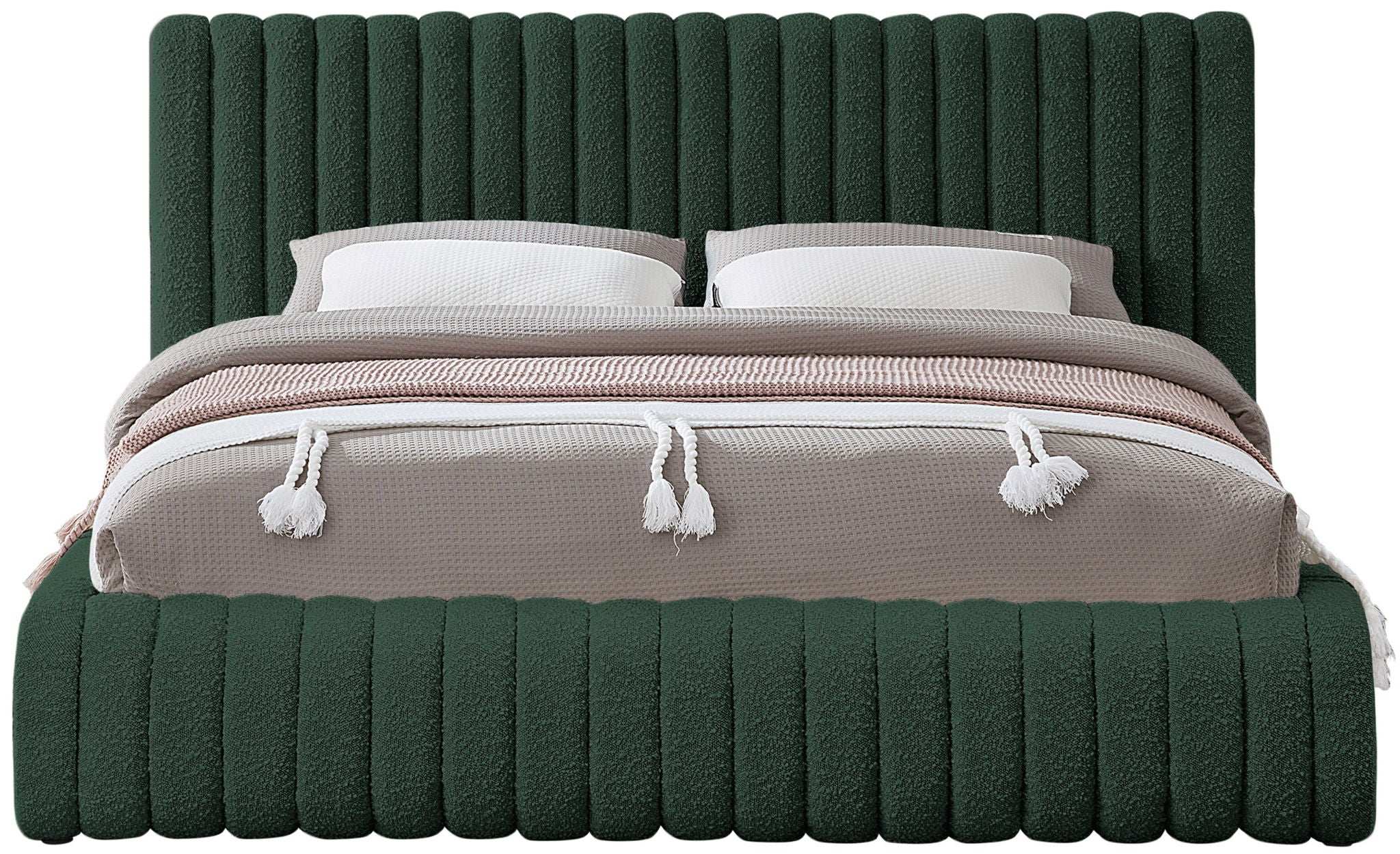 Nash - Bed