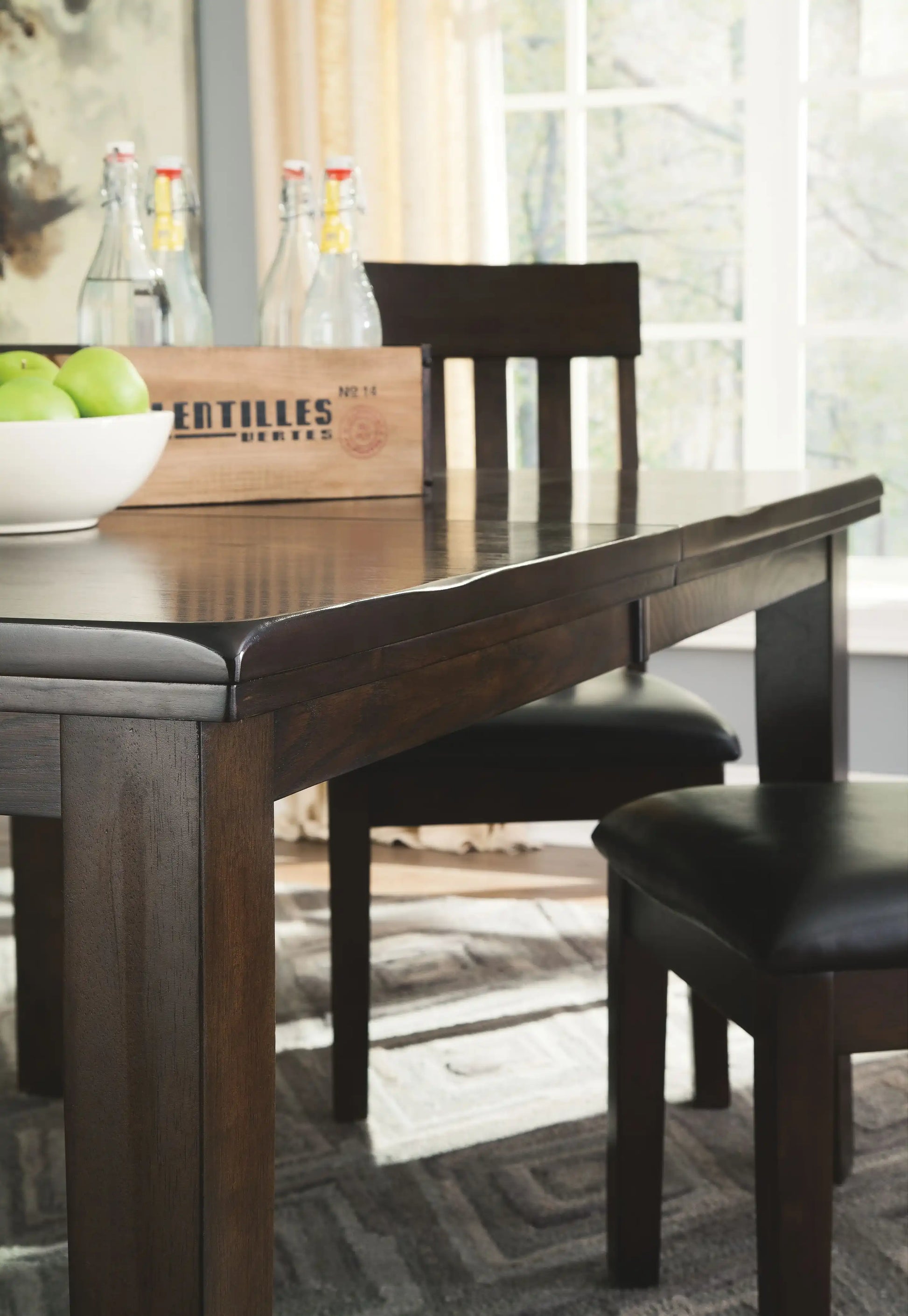 Haddigan - Dining Table With Side Chairs - Best Buy Furniture