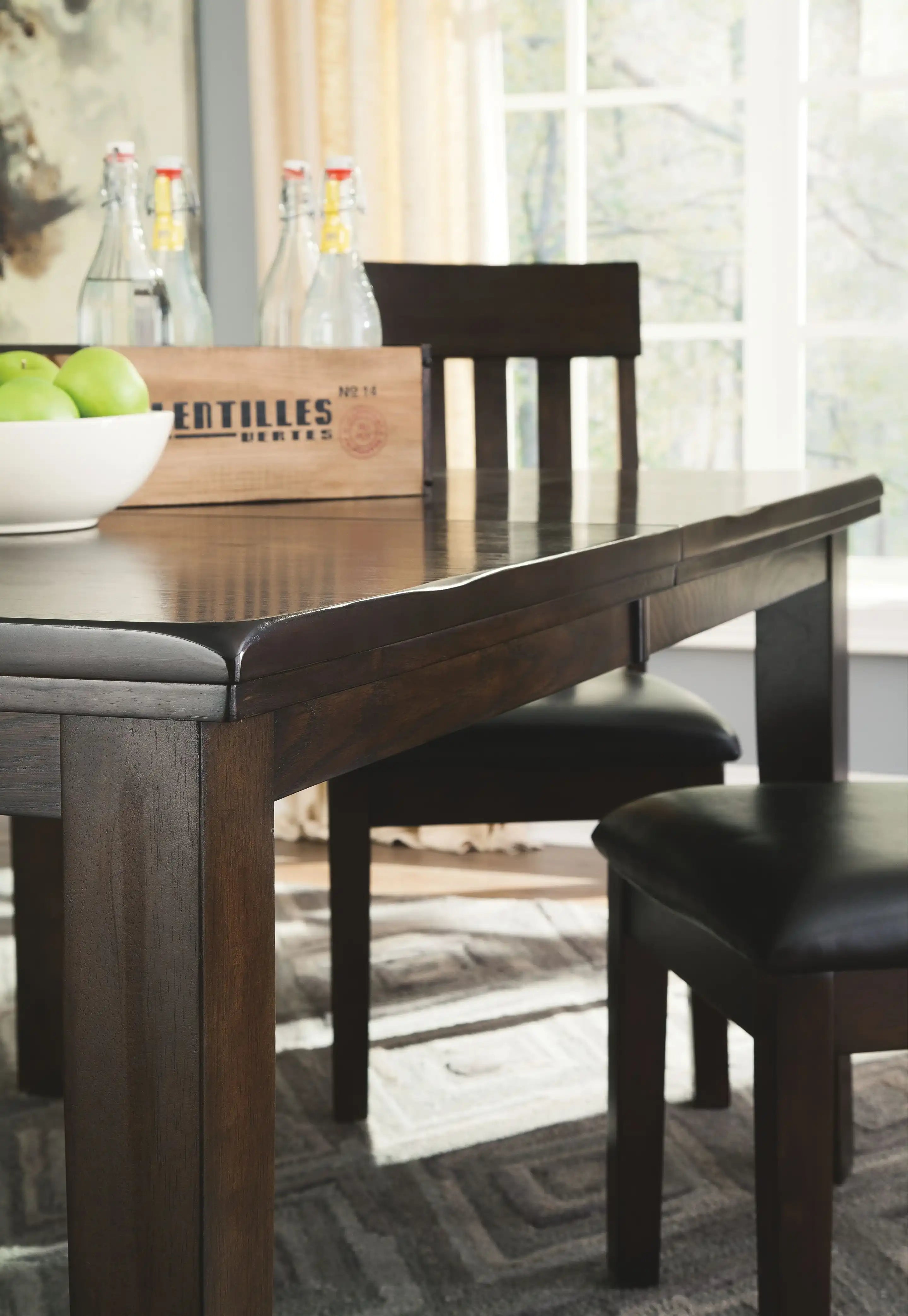 Haddigan - Dining Table With Side Chairs - Best Buy Furniture