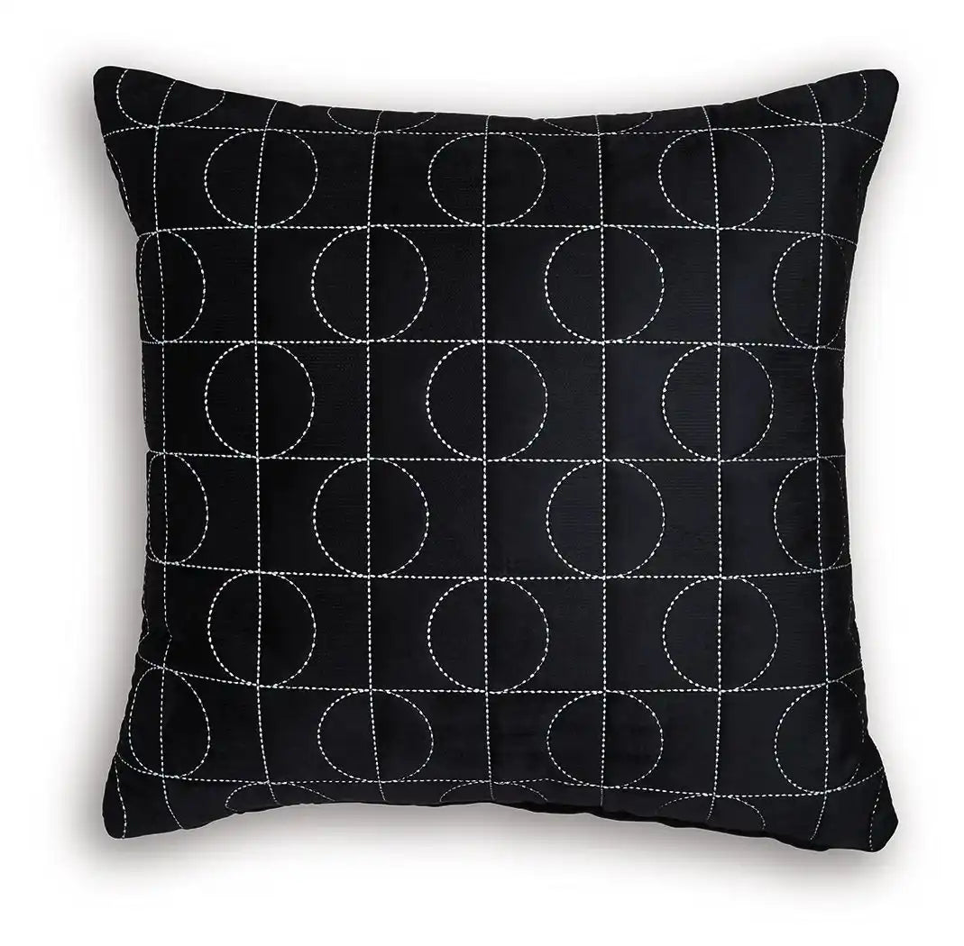 Kydner - Pillow - Best Buy Furniture