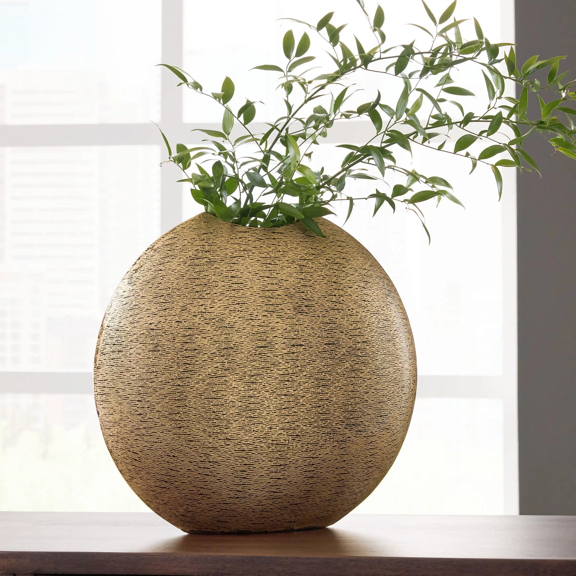 Iansboro - Vase - Best Buy Furniture