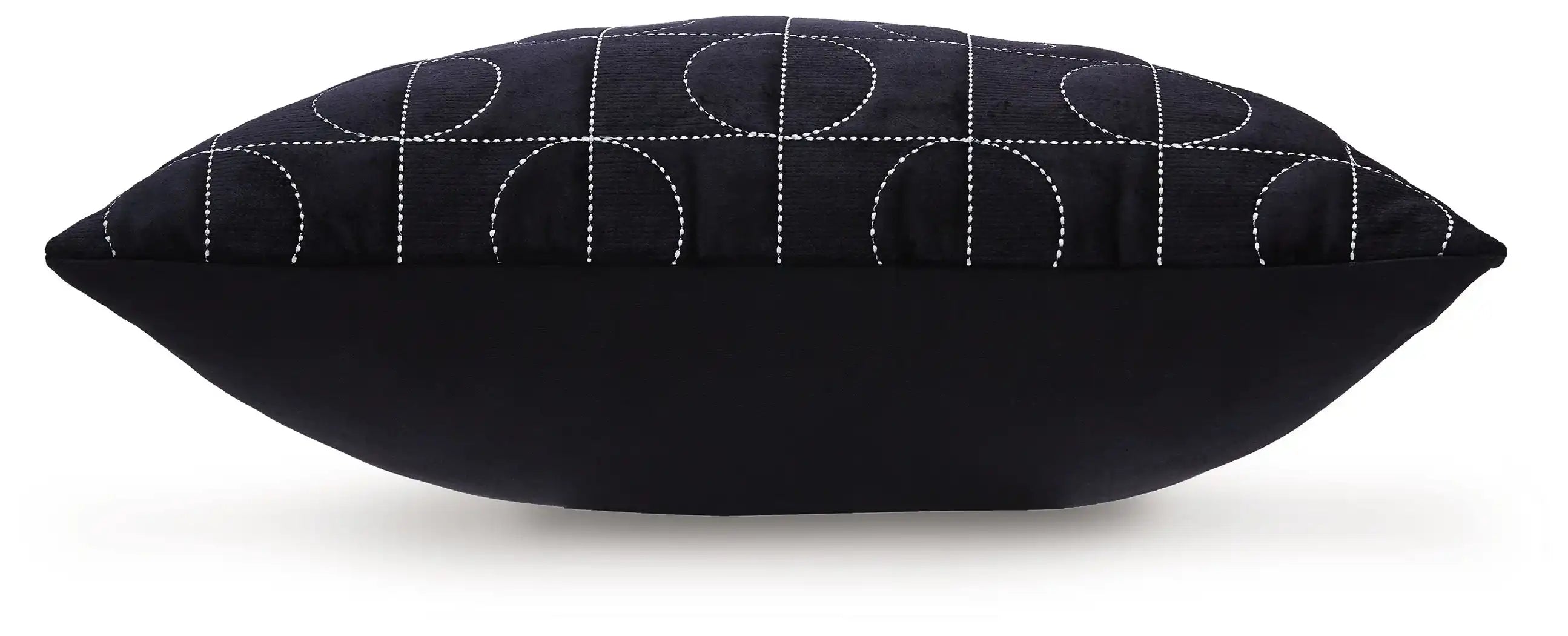 Kydner - Pillow - Best Buy Furniture