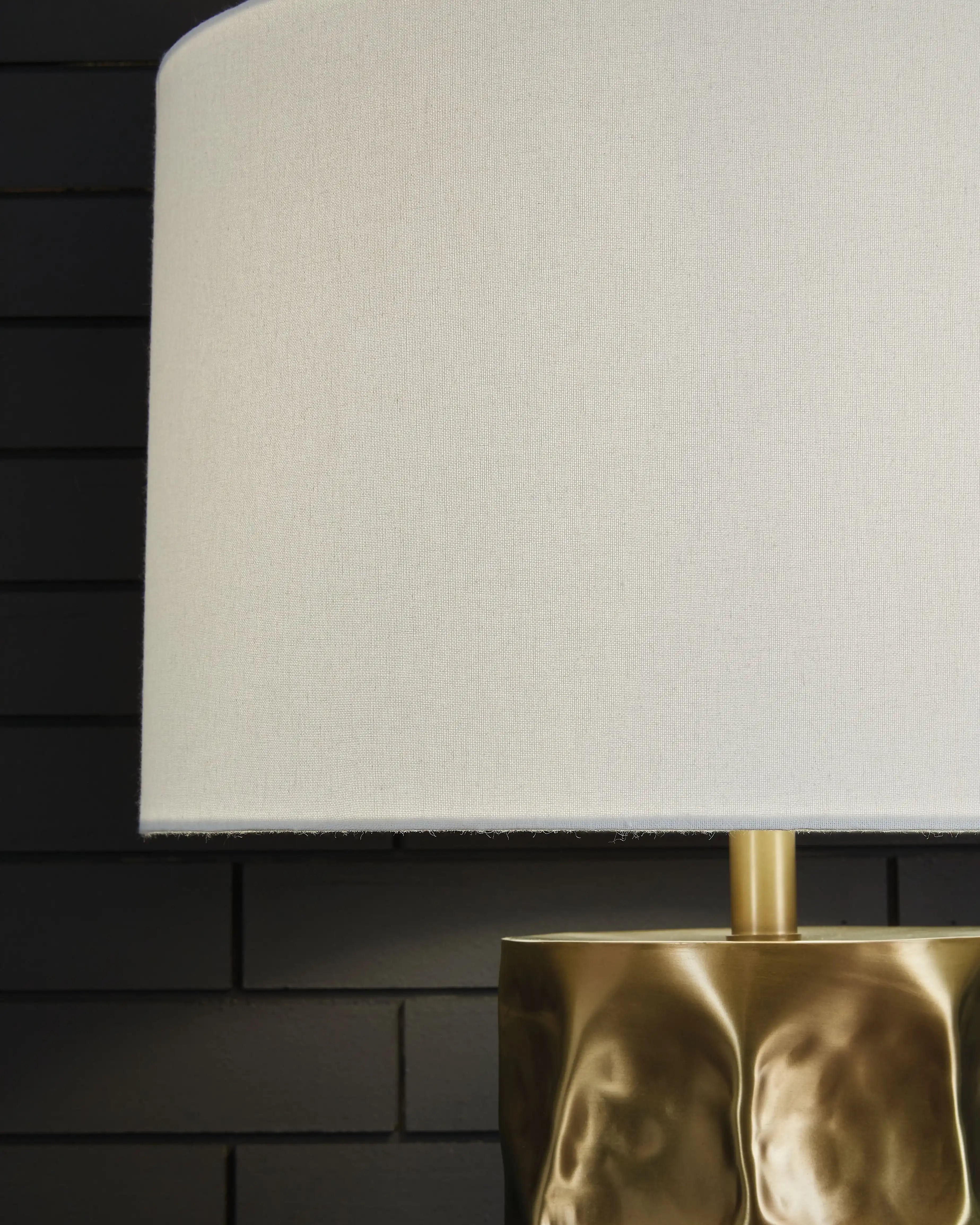 Marshawn - Metal Table Lamp - Gold Finish - Best Buy Furniture