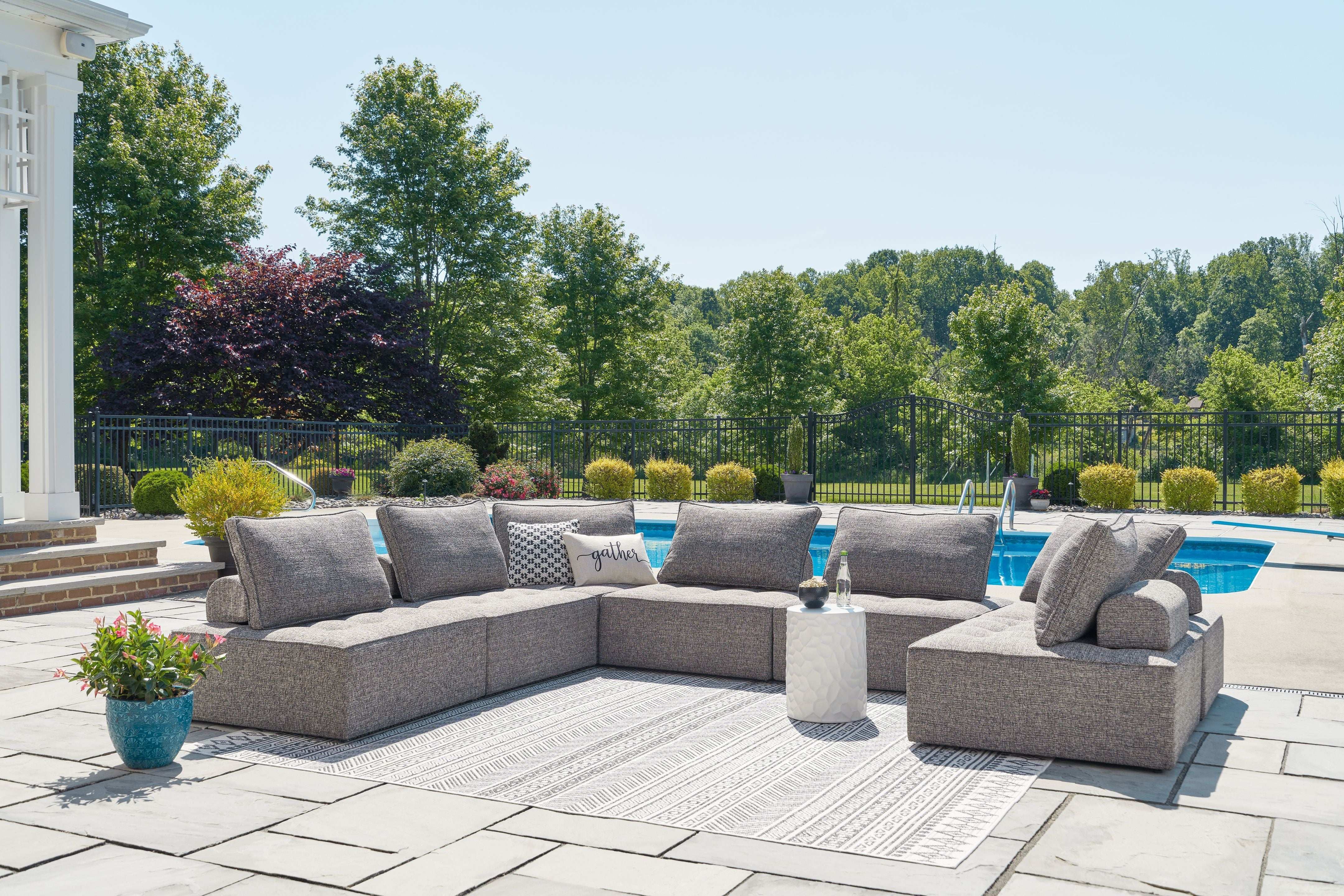 Bree Zee - Outdoor Sectional - Best Buy Furniture