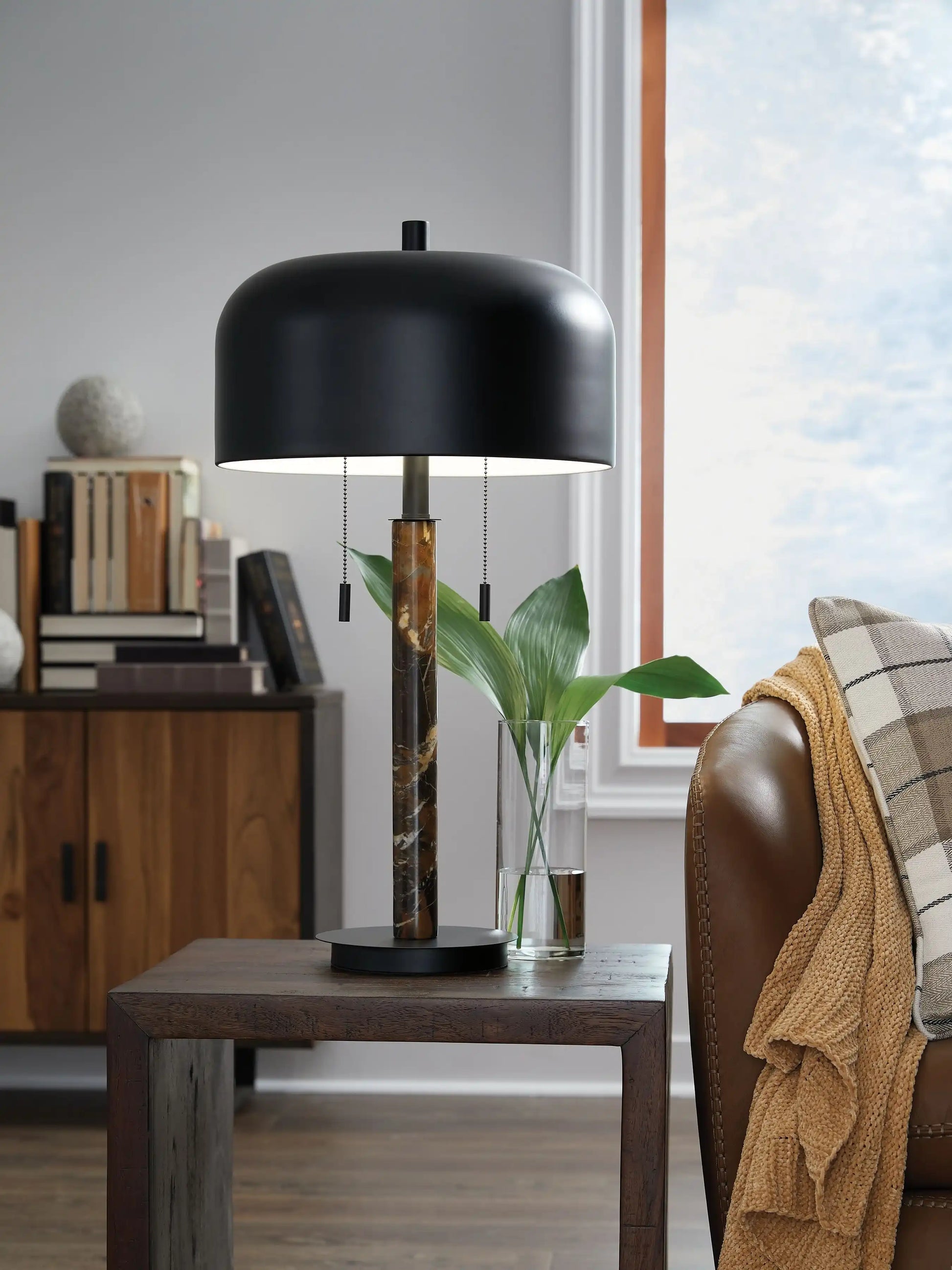 Alanbert - Metal Table Lamp - Brown / Black - Best Buy Furniture