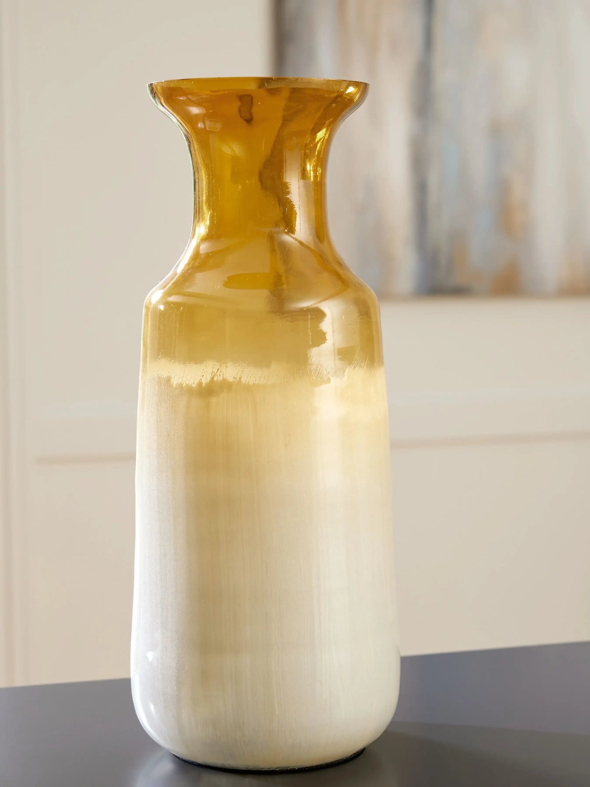 Wynburg - Vase - Best Buy Furniture