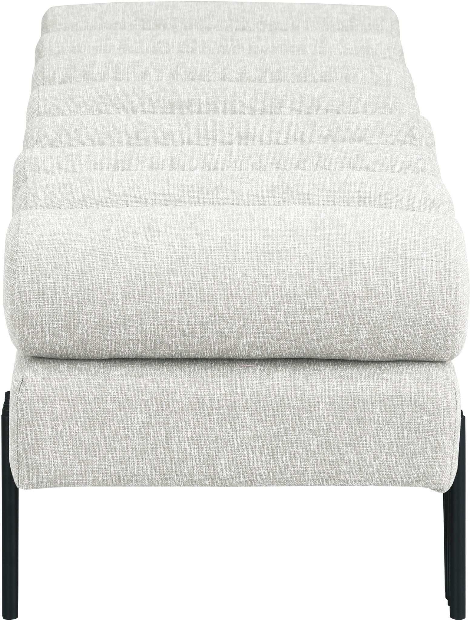Akeela - Bench