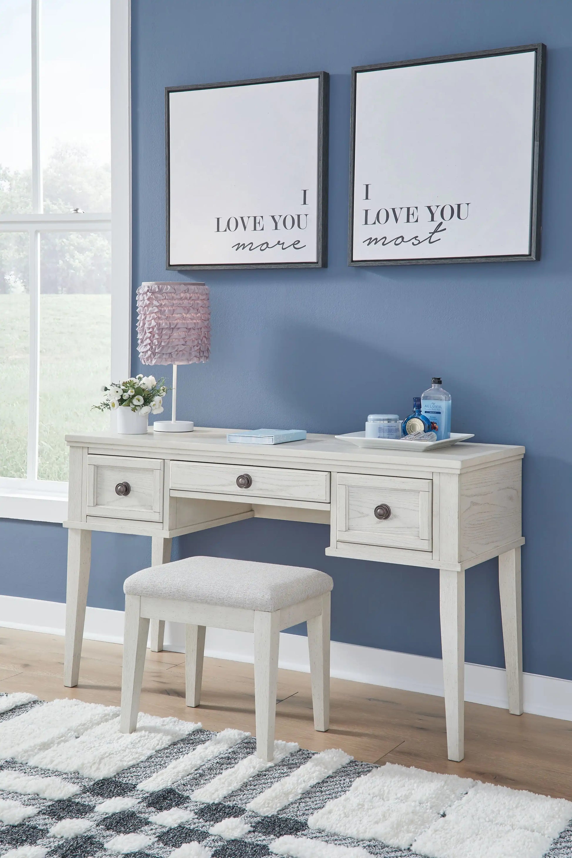 Robbinsdale - Vanity With Stool (Set of 2) - Antique White - Best Buy Furniture