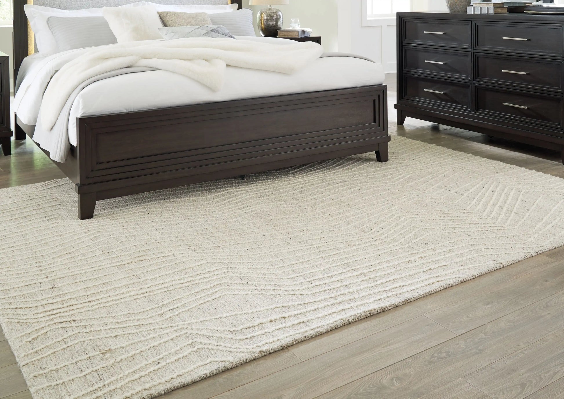 Varahill - Rug - Best Buy Furniture
