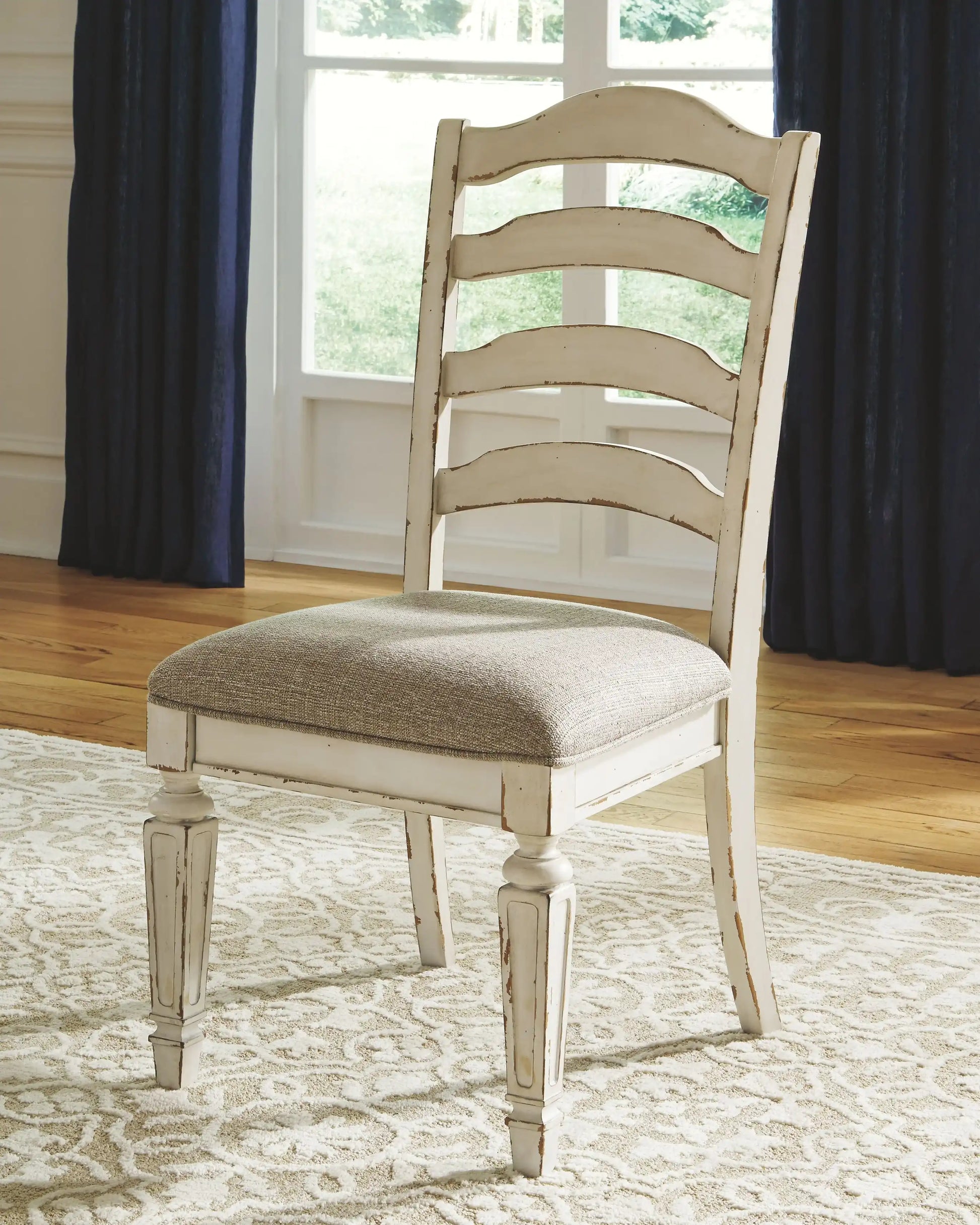 Realyn - Oval Dining Table Set - Best Buy Furniture