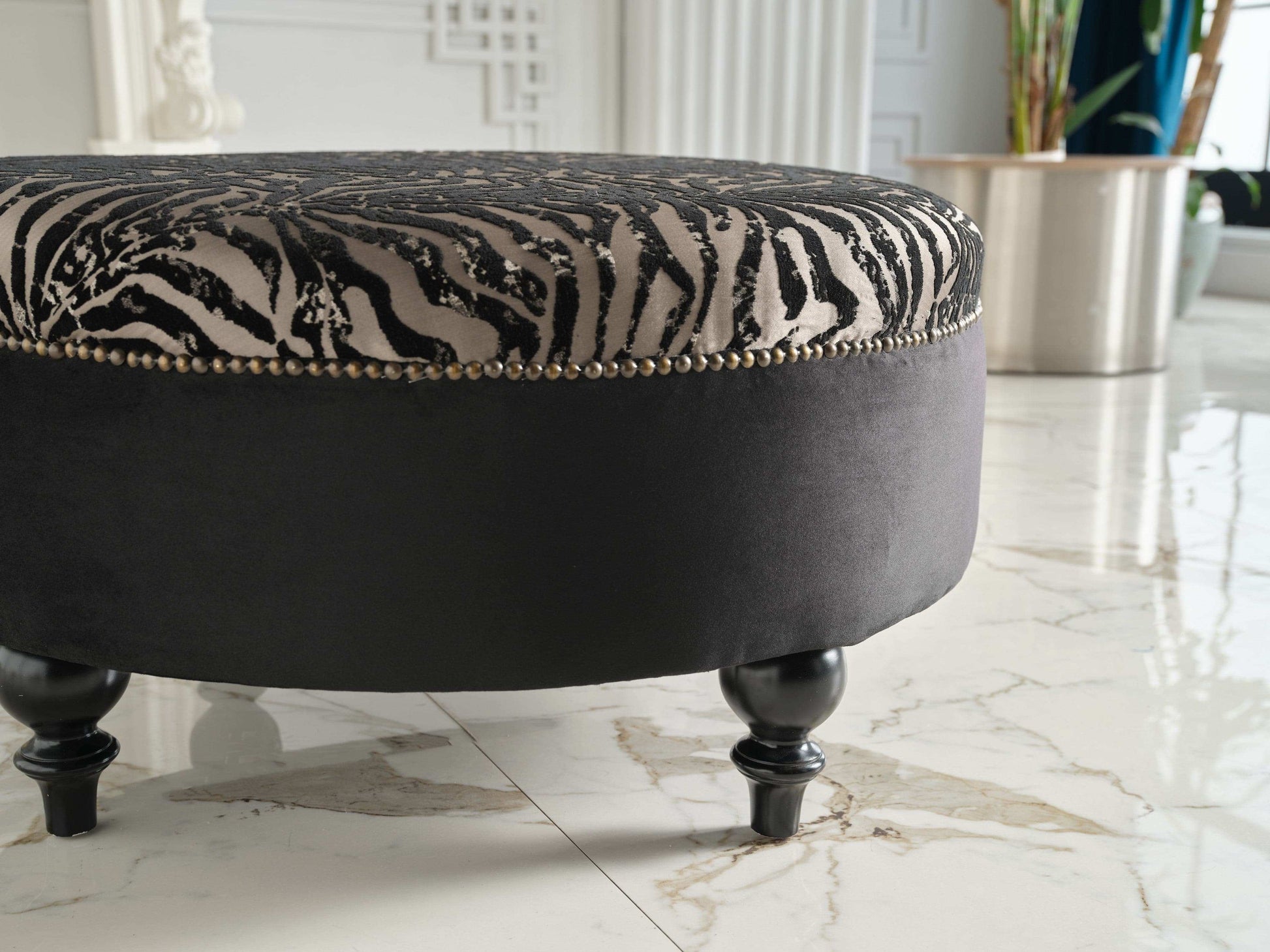 Gaze Ottoman - Best Buy Furniture