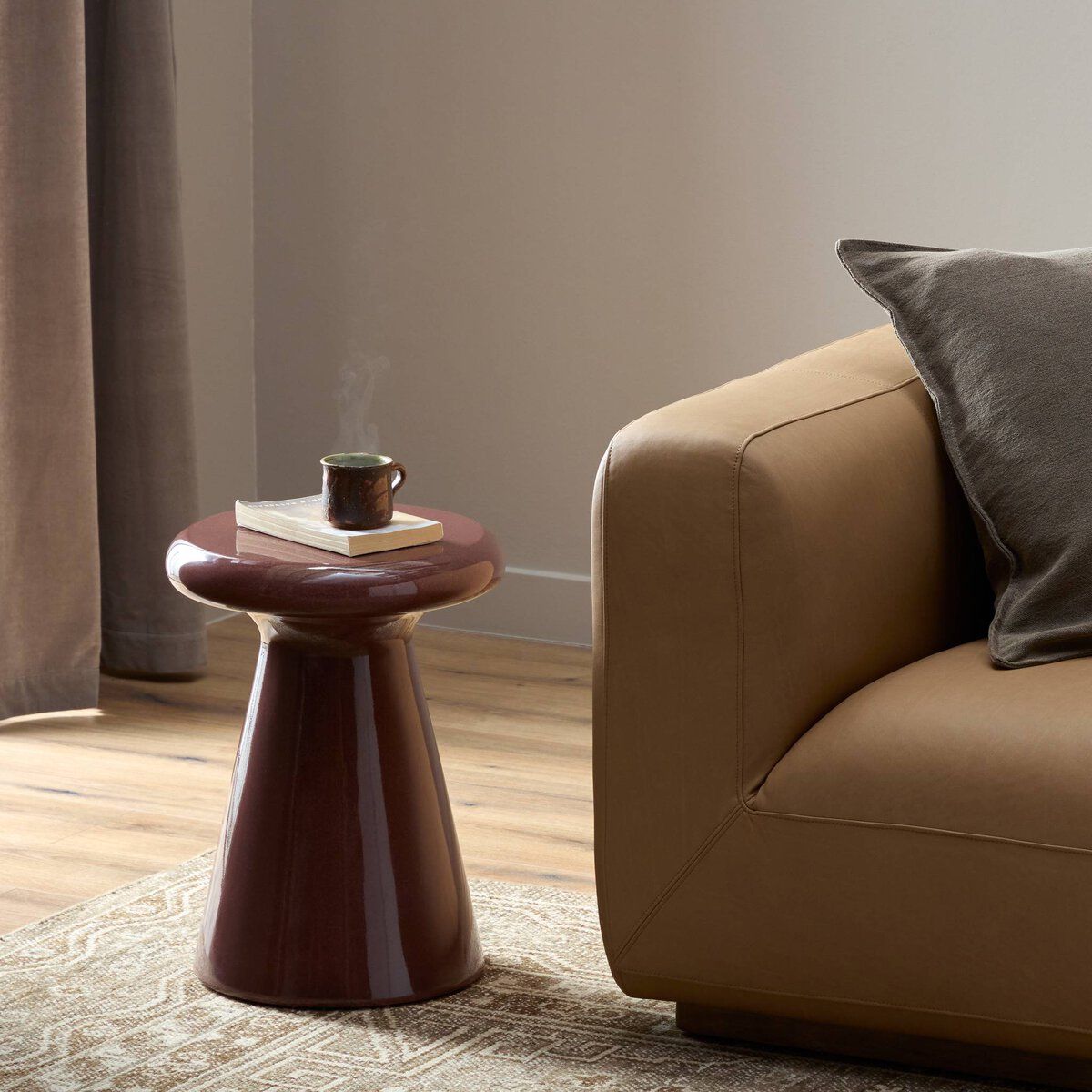 Kika End Table