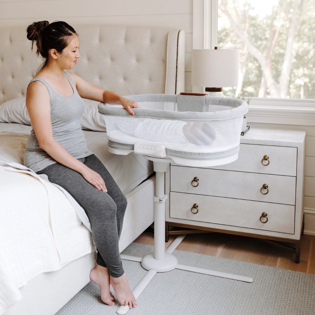 Bassinest® Luxe Swivel Sleeper Bassinet