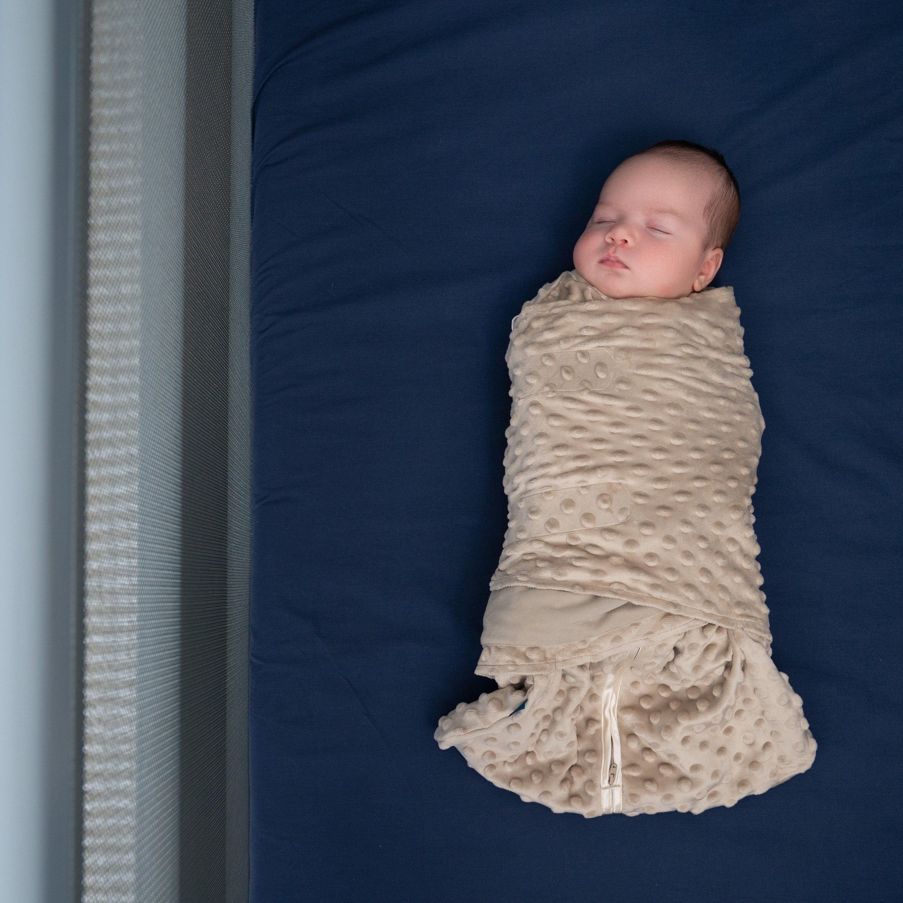 Swaddle Plushy Dot Velboa Tog 3.0