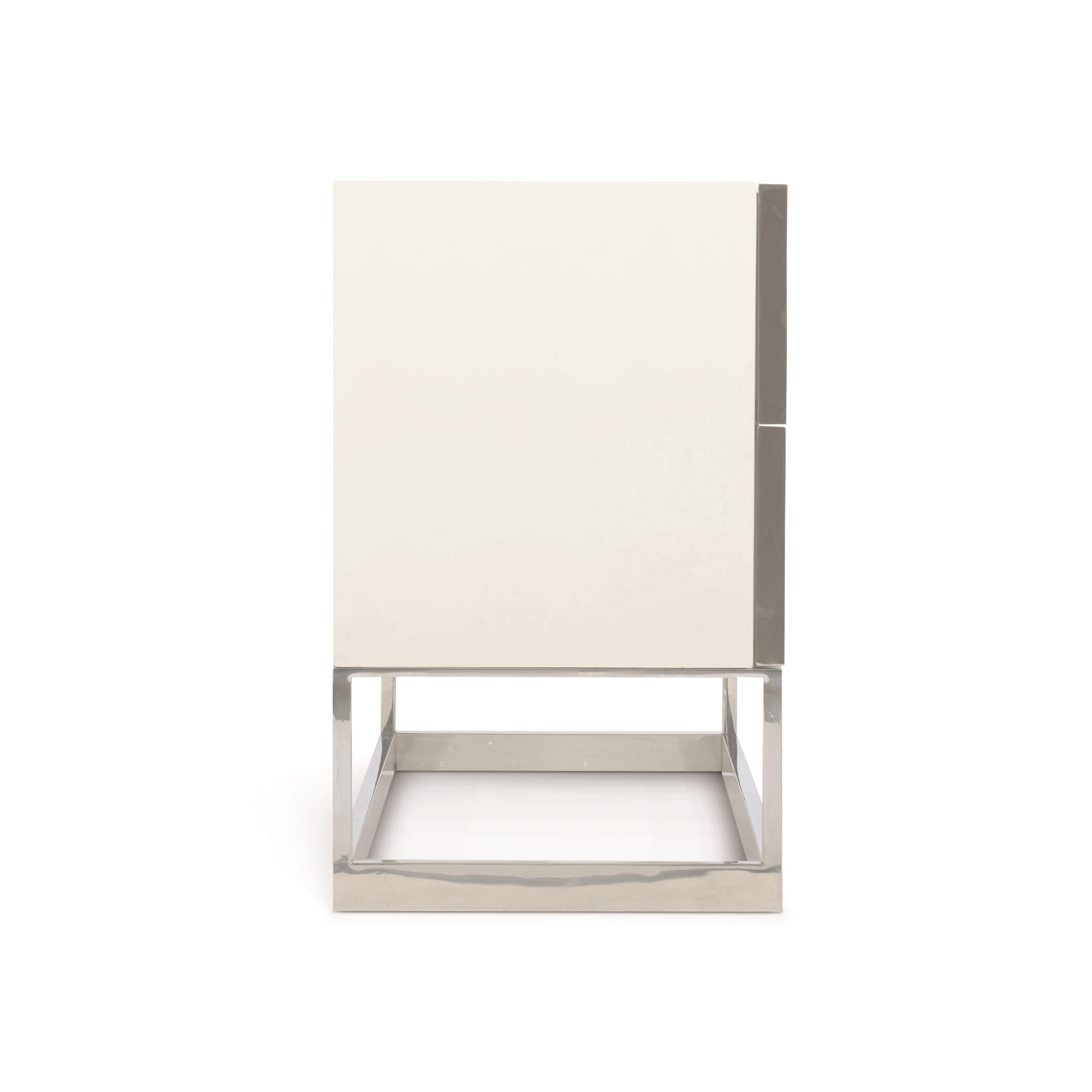 Bernhardt Furniture – Parkhurst Nightstand