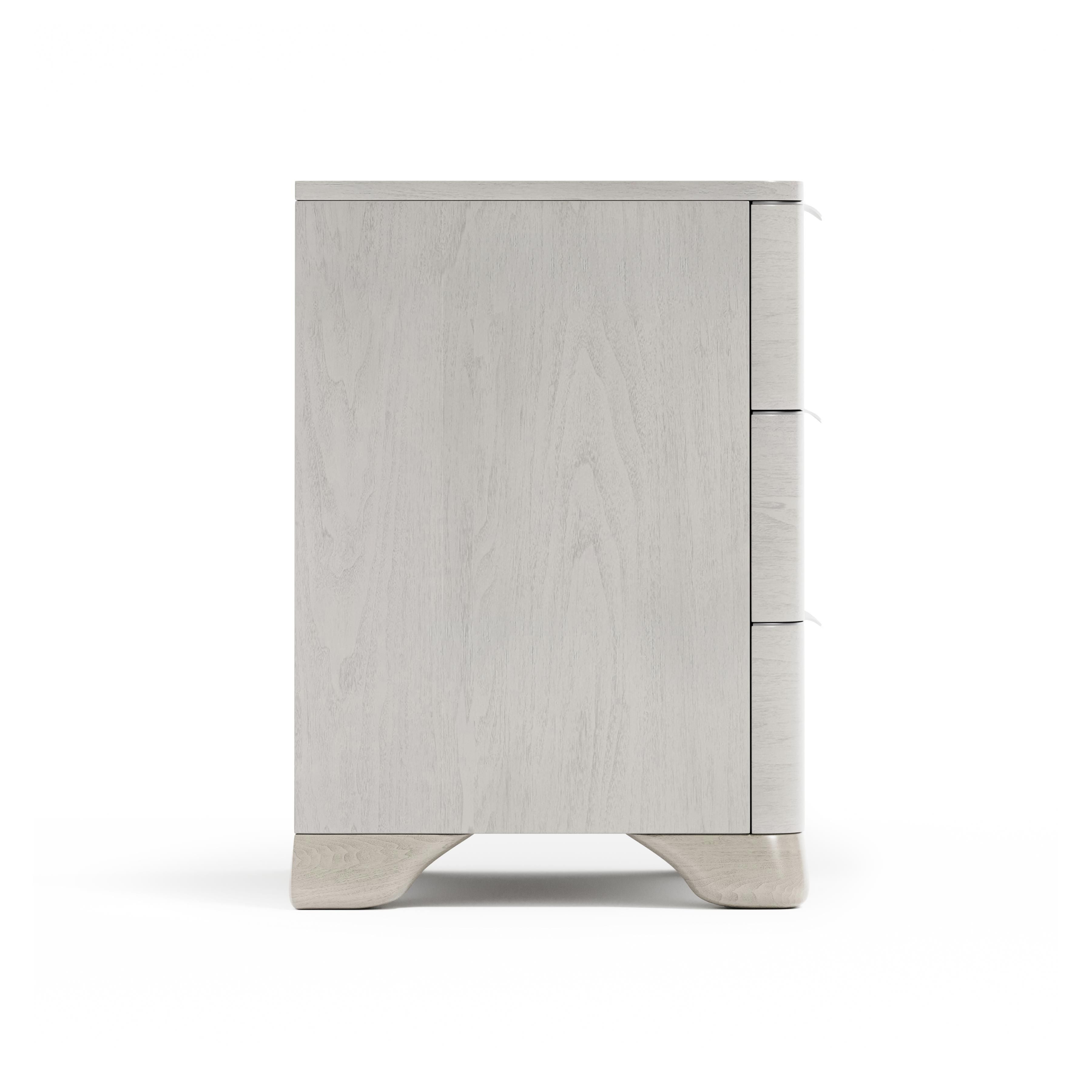 Bernhardt Furniture – Sereno Nightstand