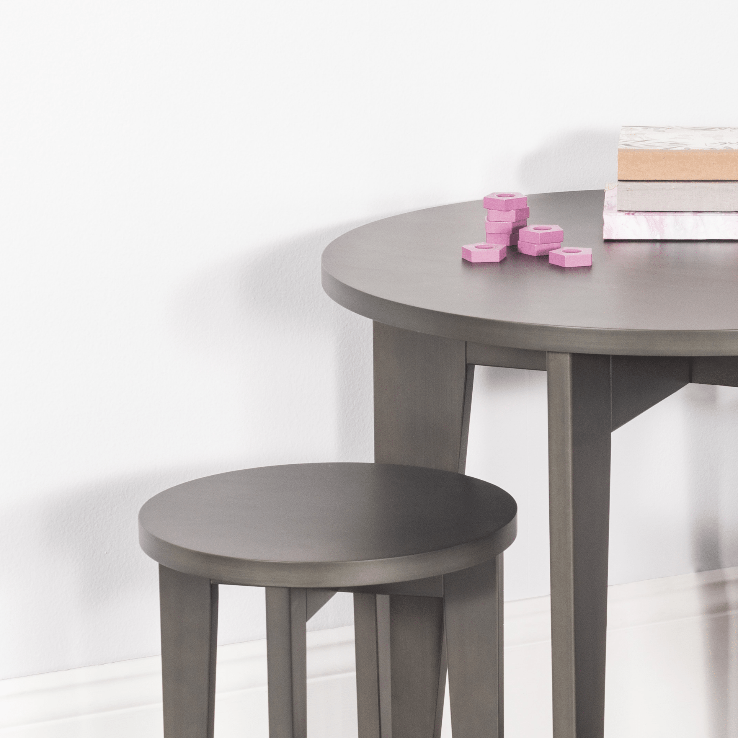 Geo Table and Stools Set, Dapper Gray