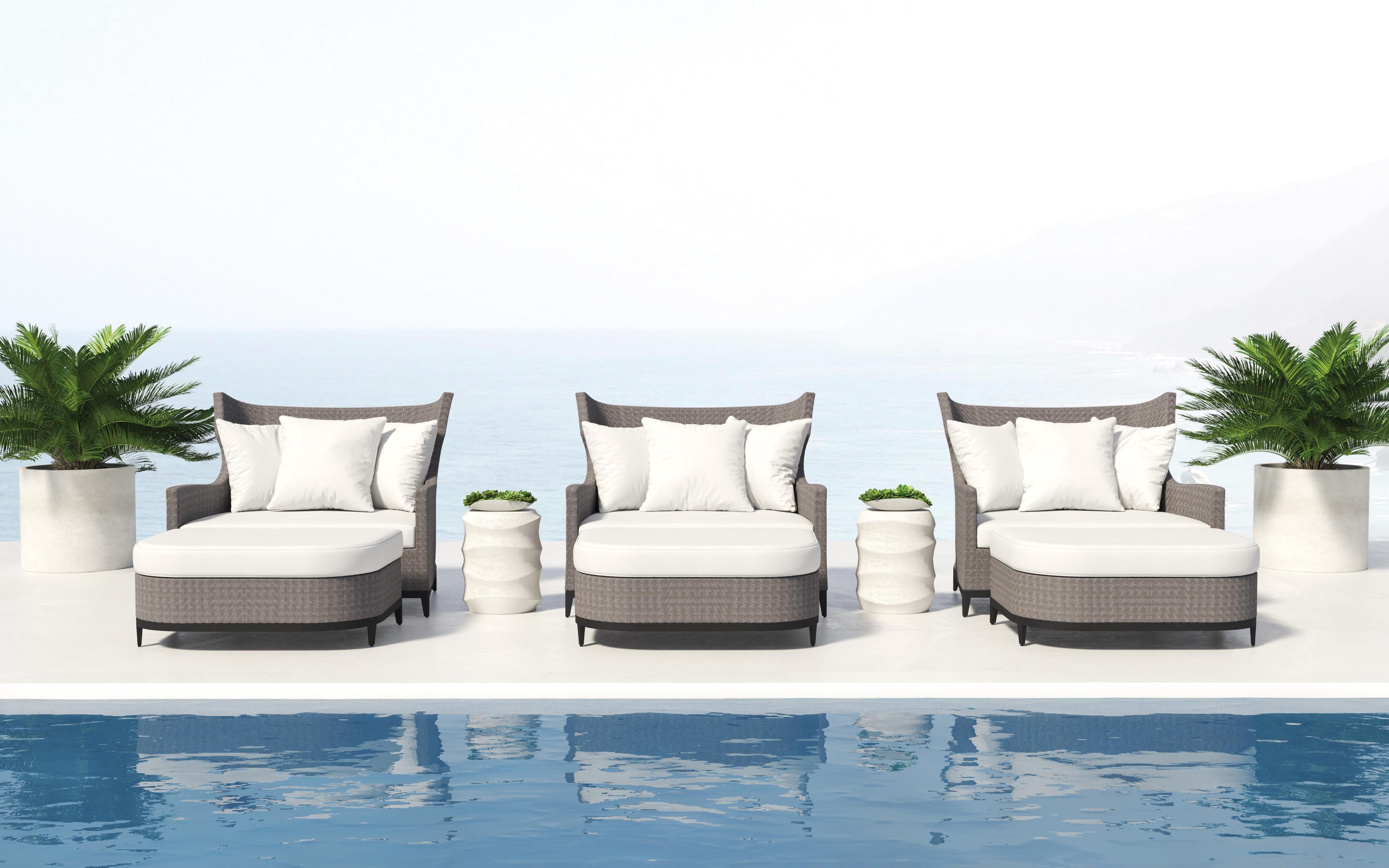Bernhardt Furniture – Kai Outdoor Accent Table