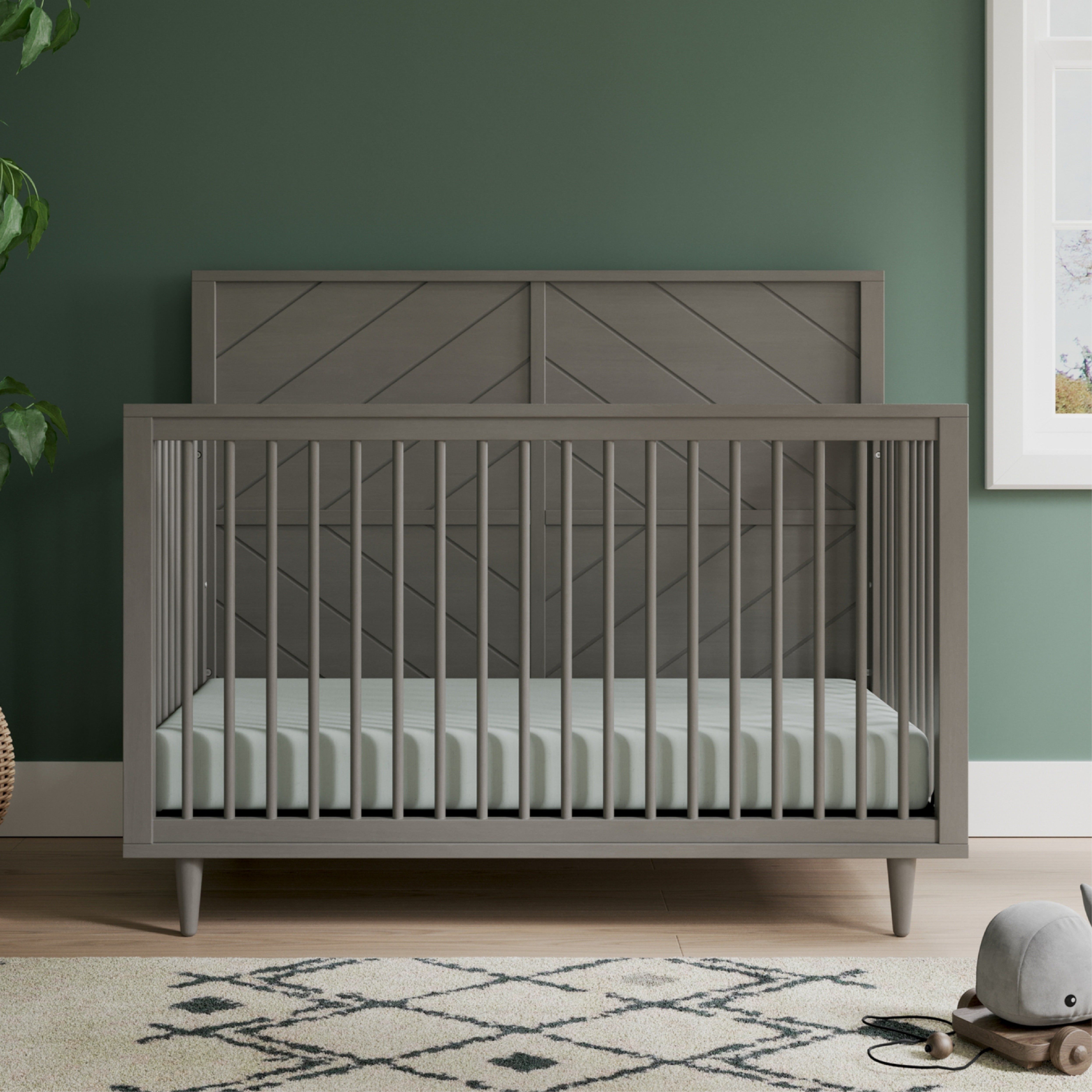 Surrey Hill 2-piece Nursery Set