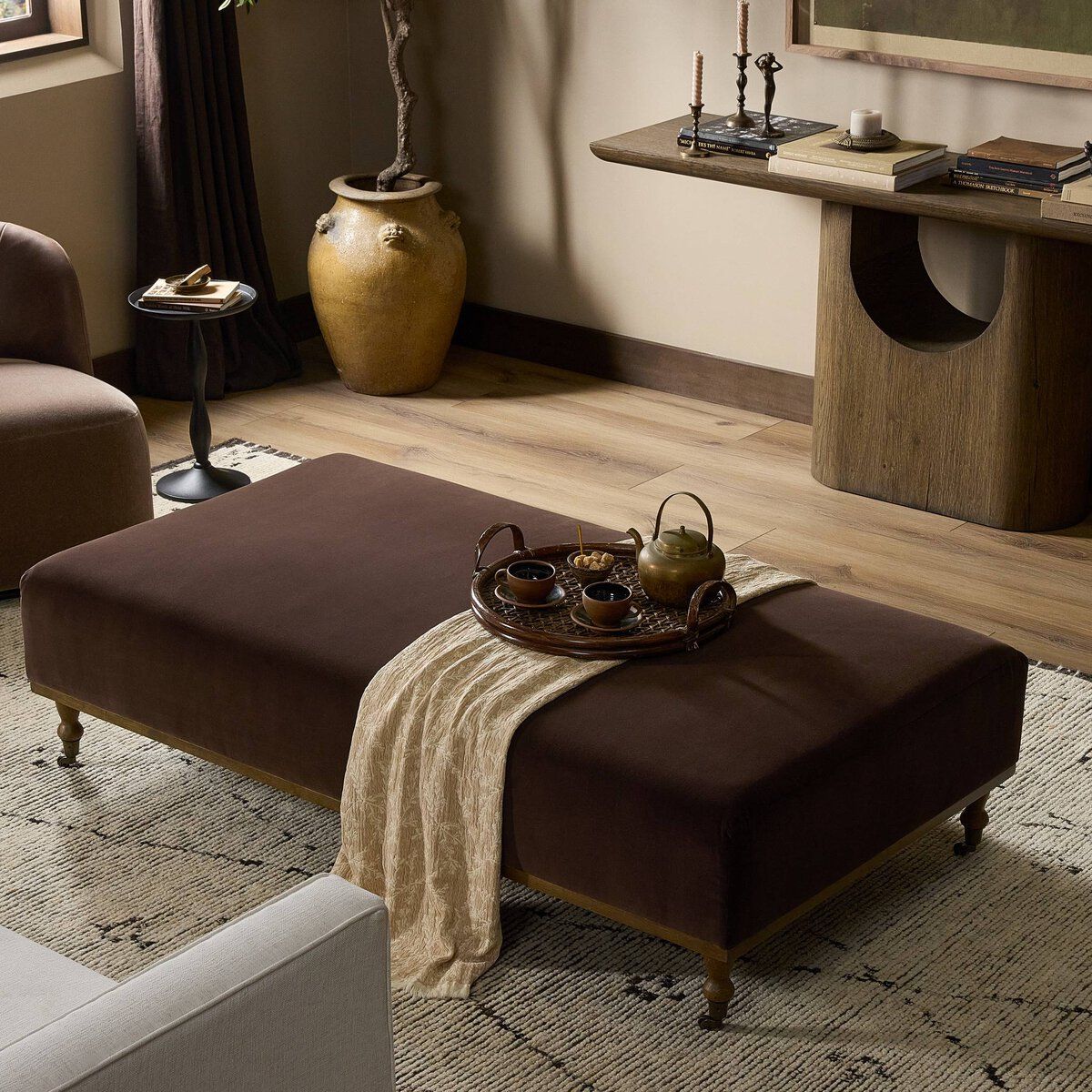 Harlin Cocktail Ottoman