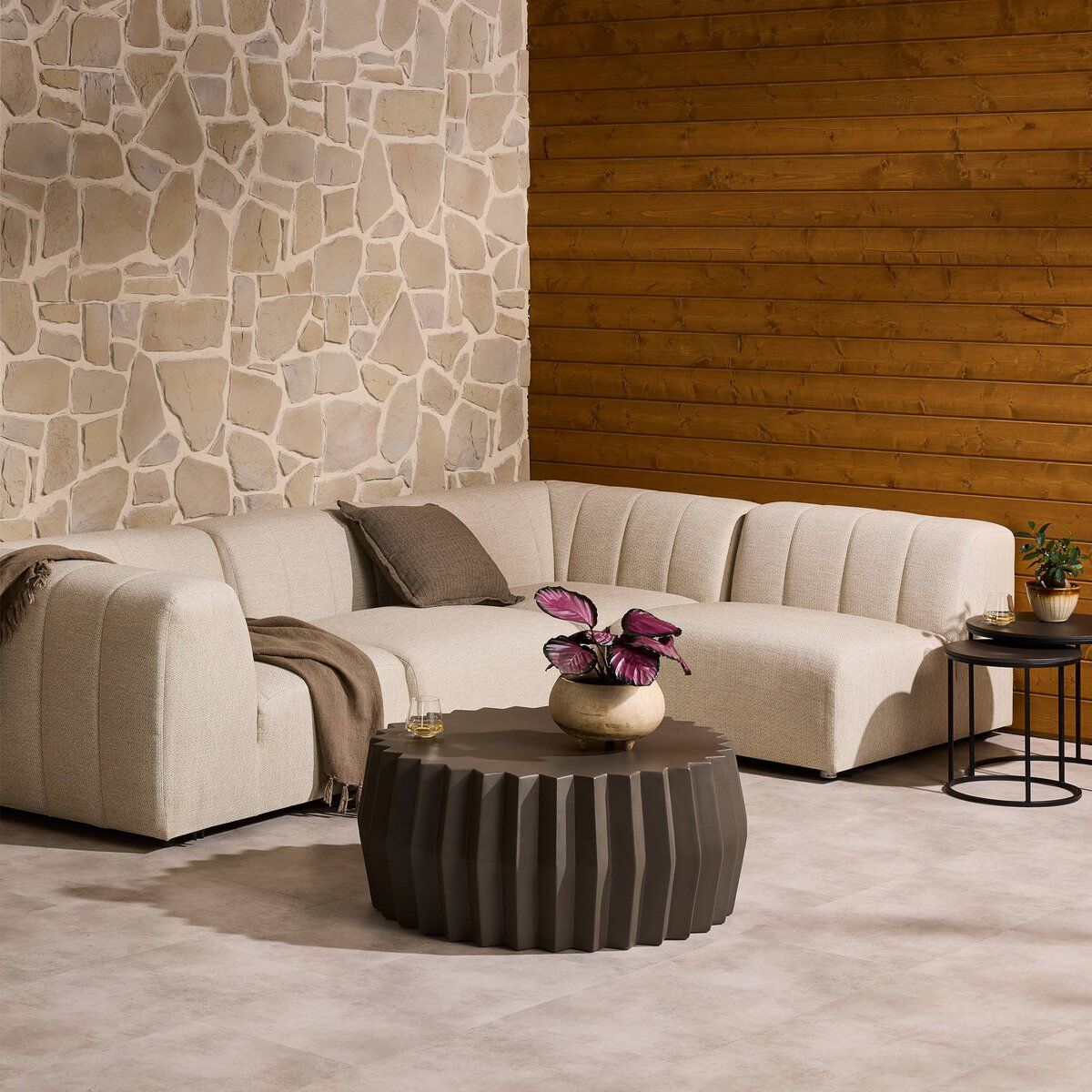 Gwen Outdoor 4-piece Sectional
