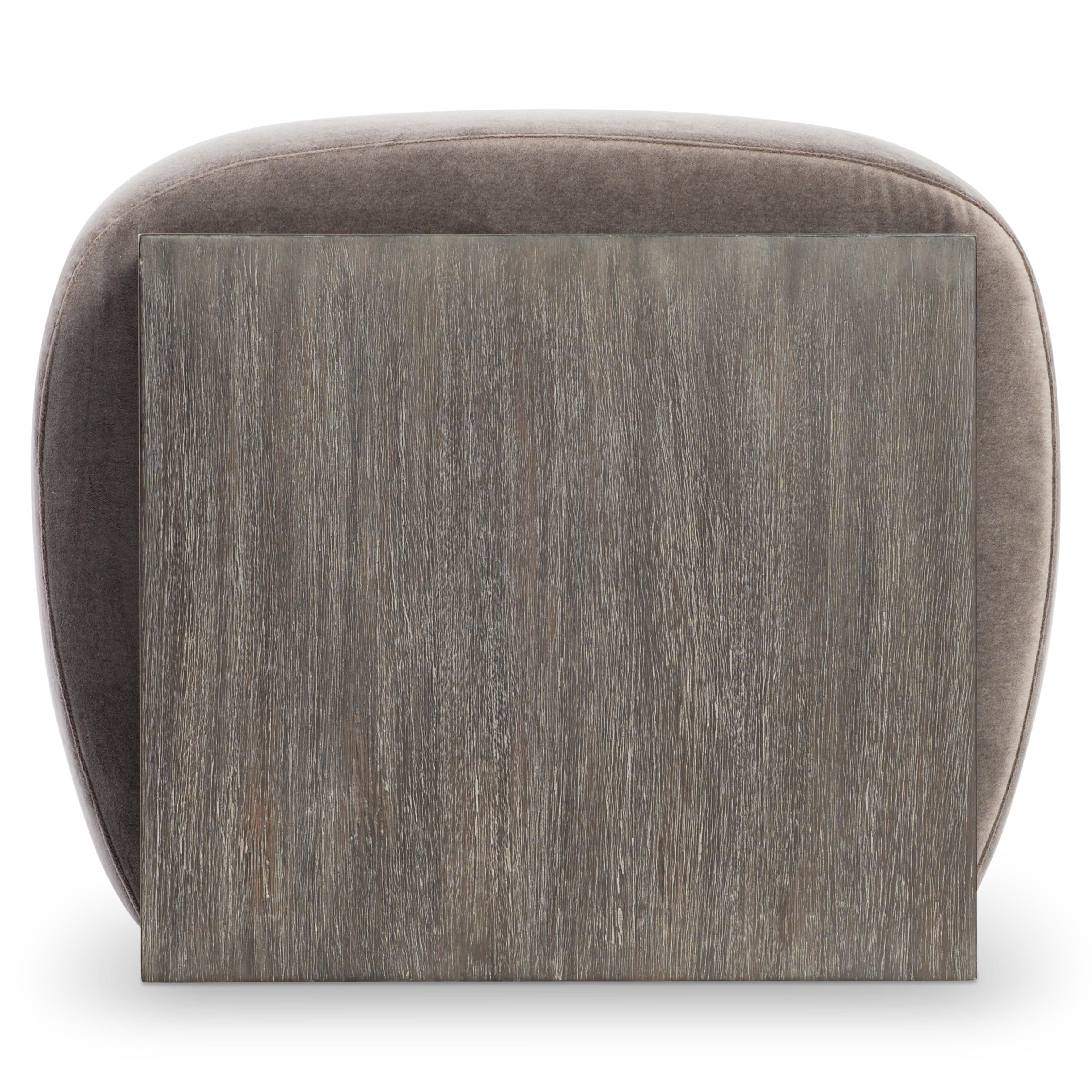 Bernhardt Furniture Belo Bench Upholstered Mahogany Wood Bench