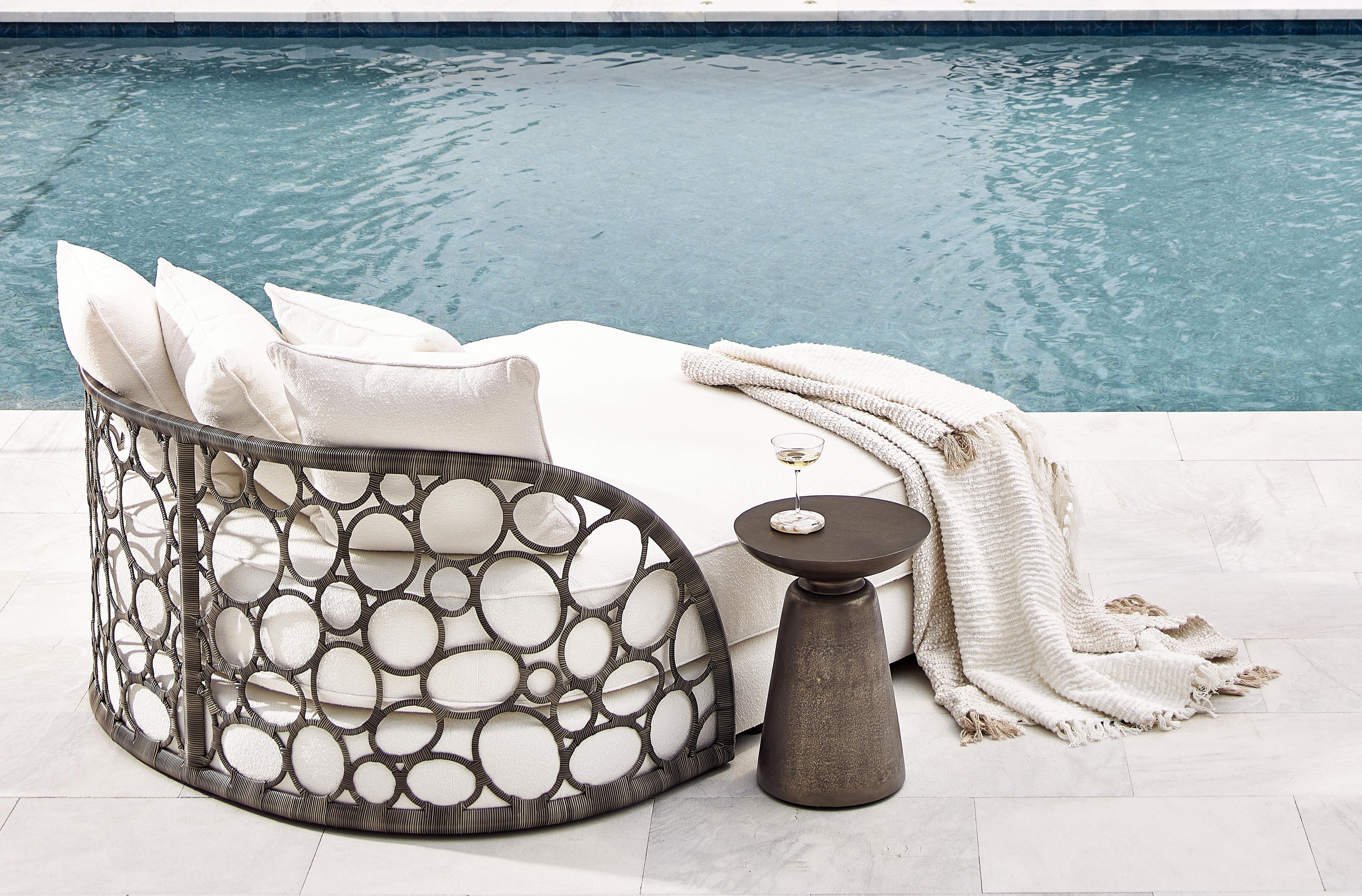 Bernhardt Furniture – Catalan Outdoor Accent Table