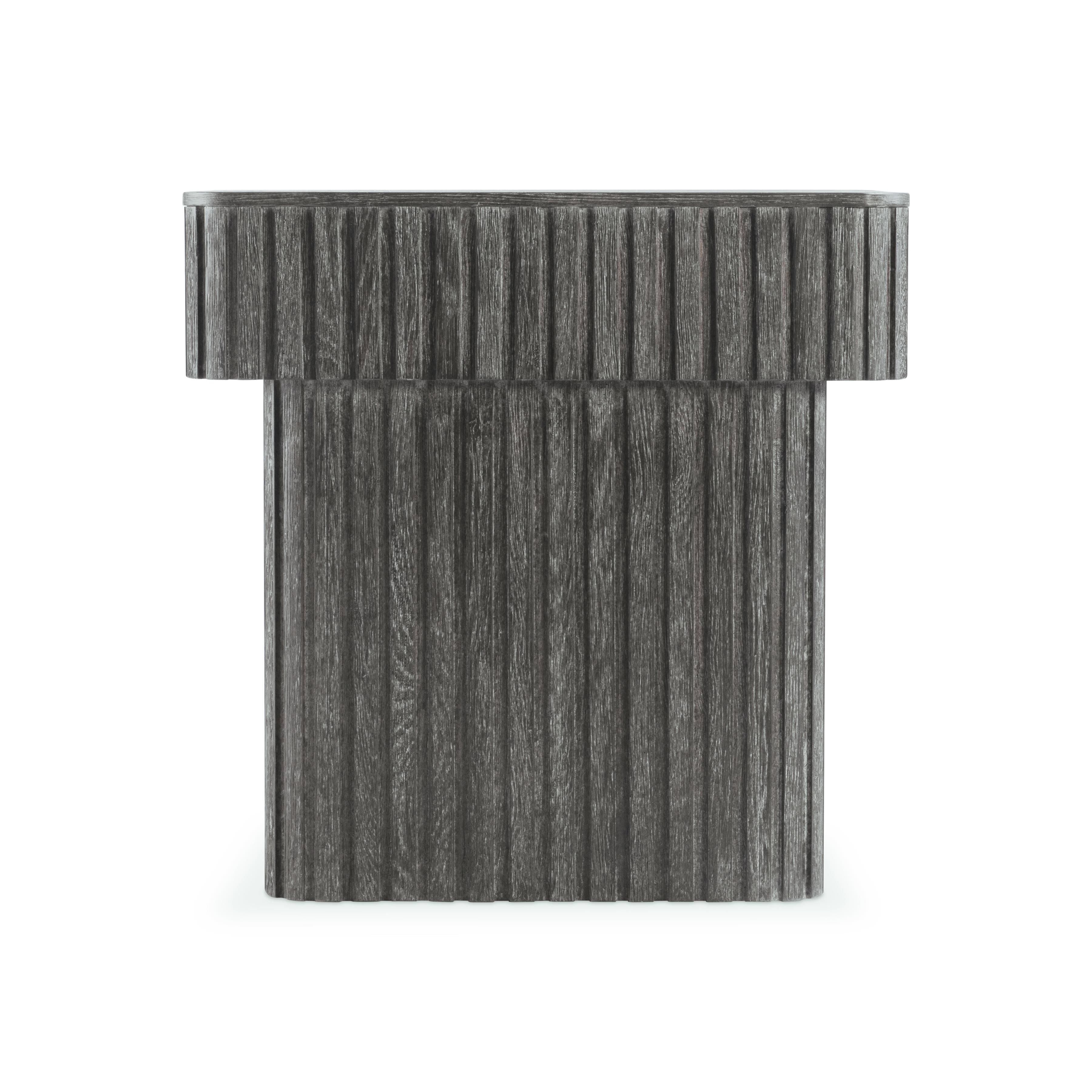 Bernhardt Furniture – Menton Nightstand