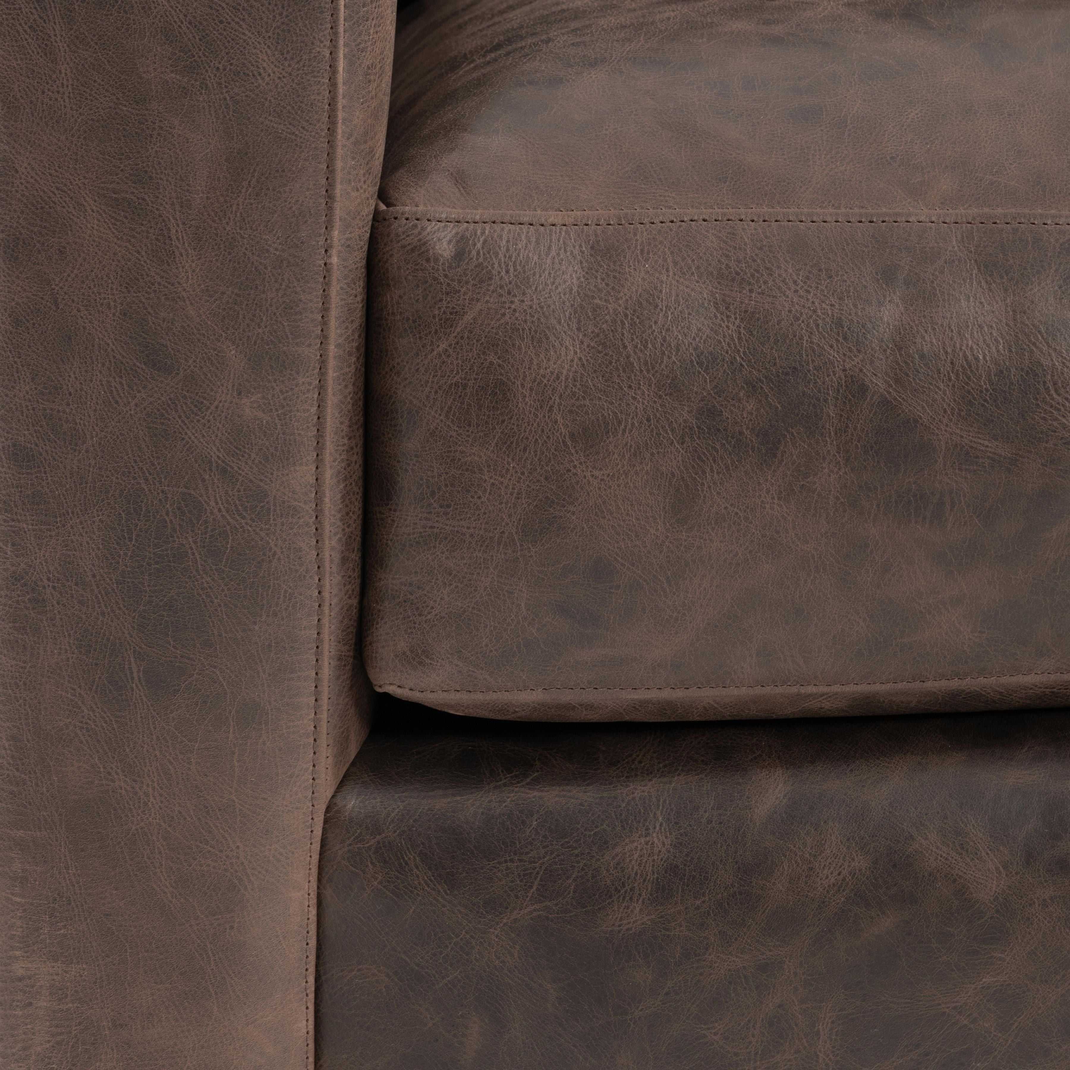 Bernhardt Furniture Ventura Leather Swivel Chair