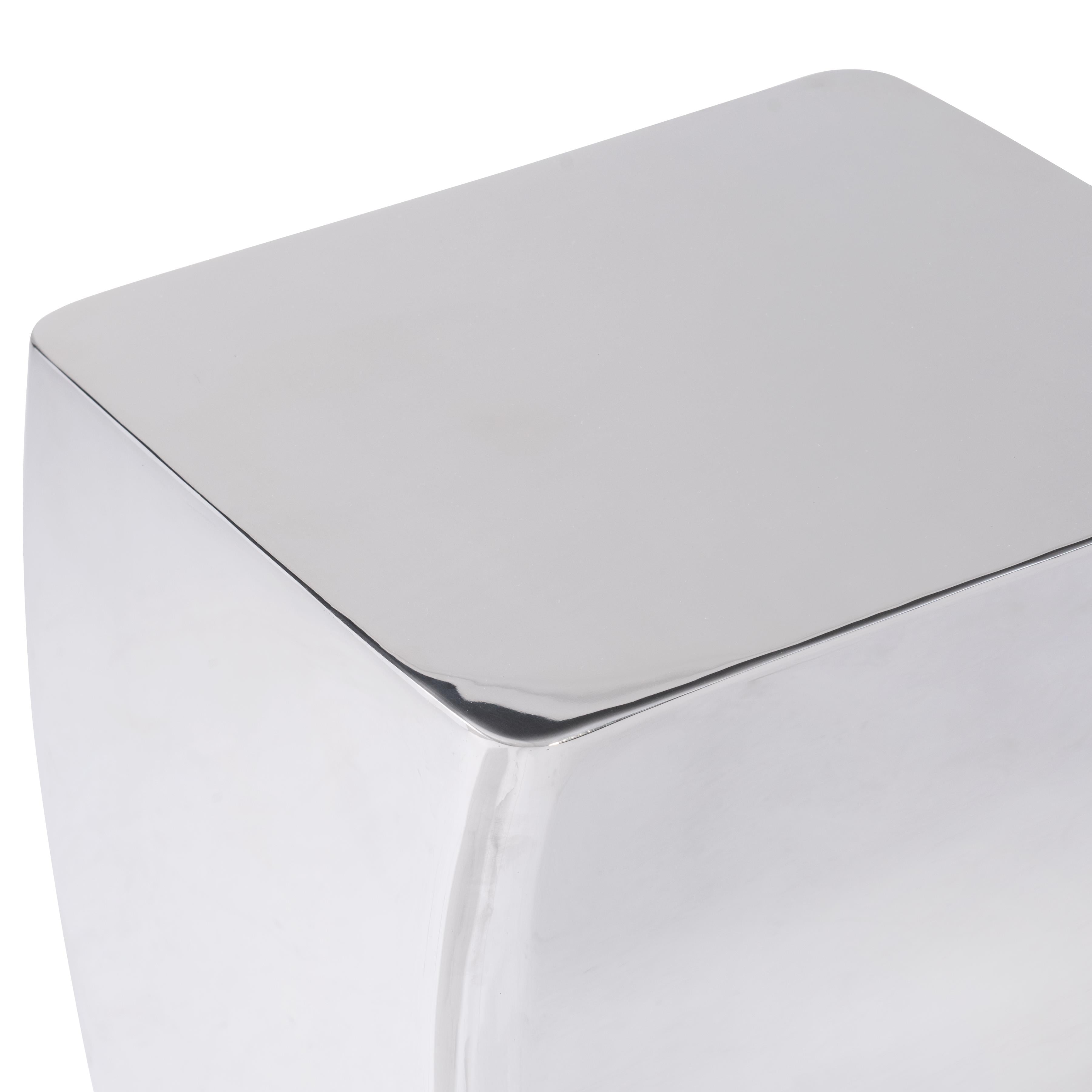 Bernhardt Furniture – Joss Accent Table