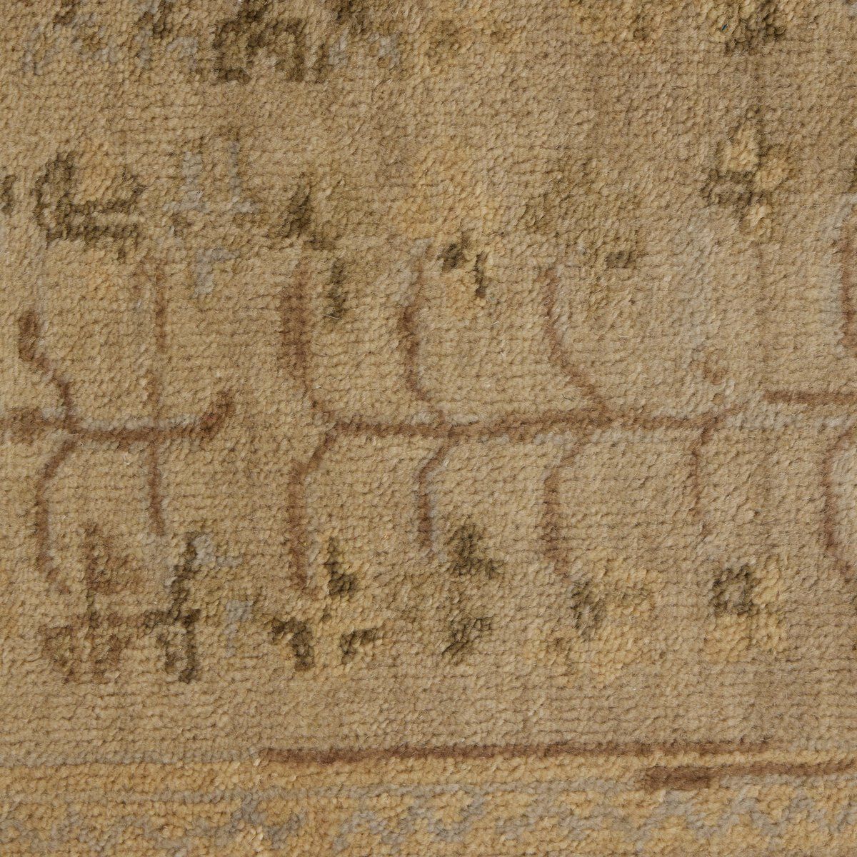 Sybil Hand-knotted Rug