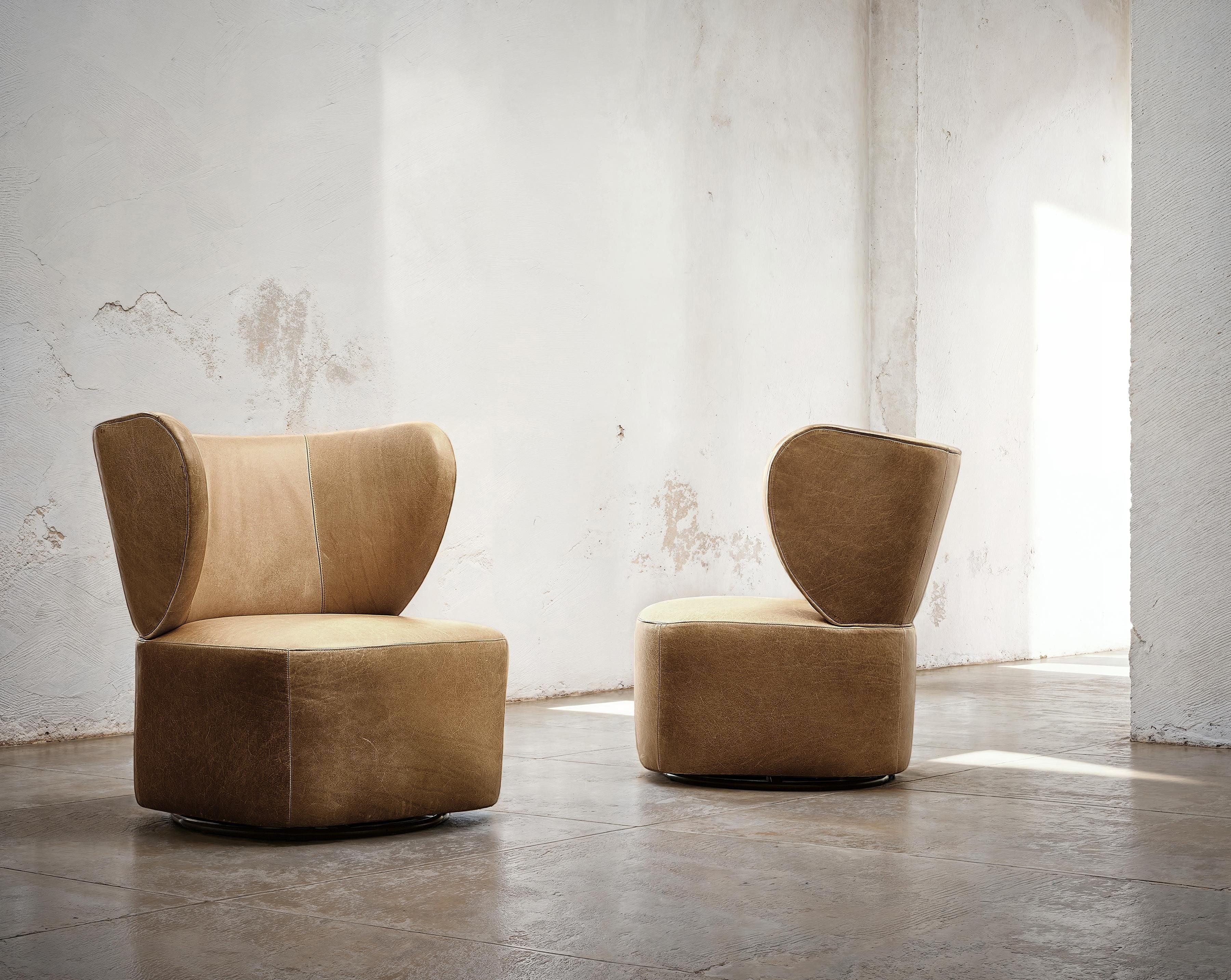 Bernhardt Furniture – Oliver Leather Swivel Chair