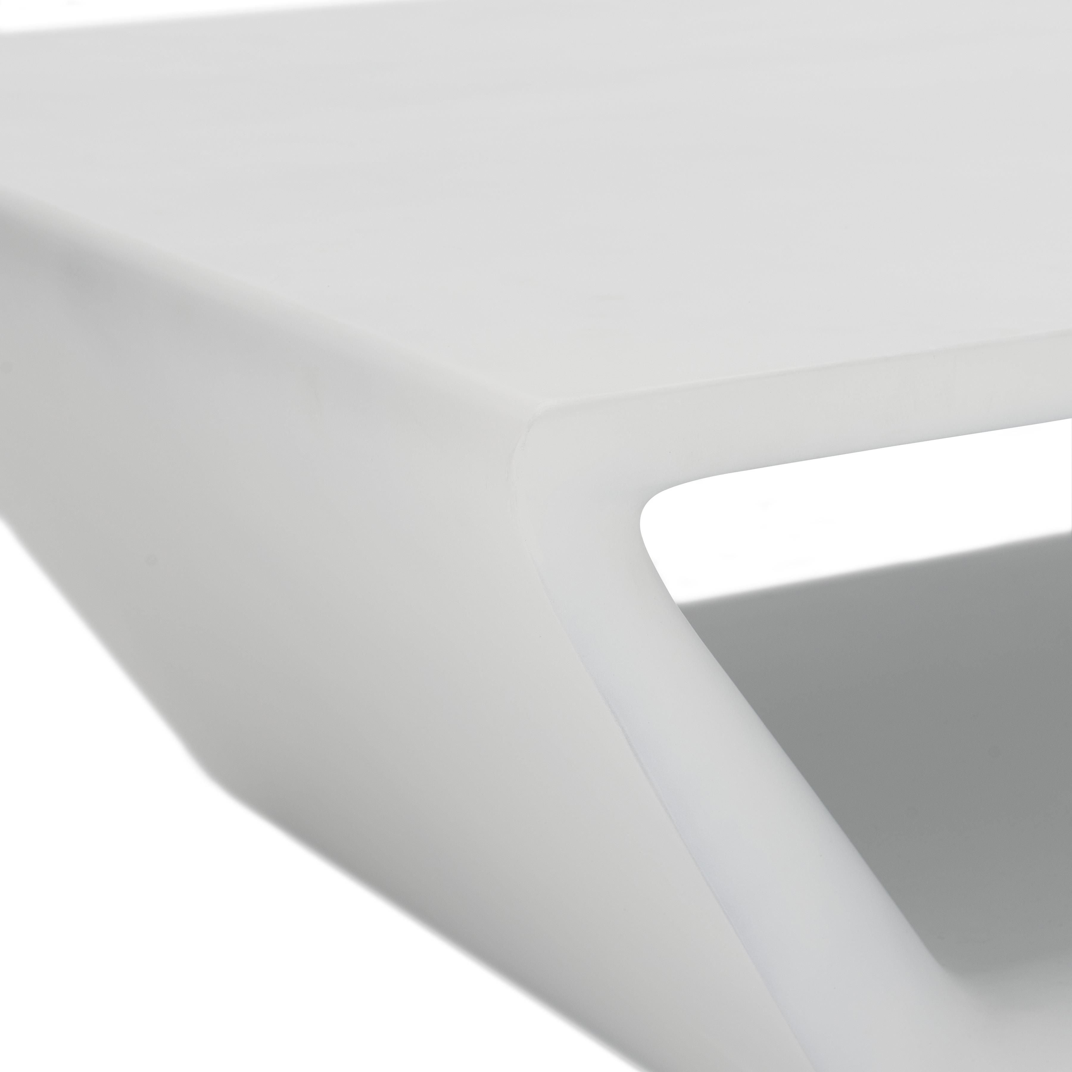 Bernhardt Furniture – Hyannis Outdoor Cocktail Table