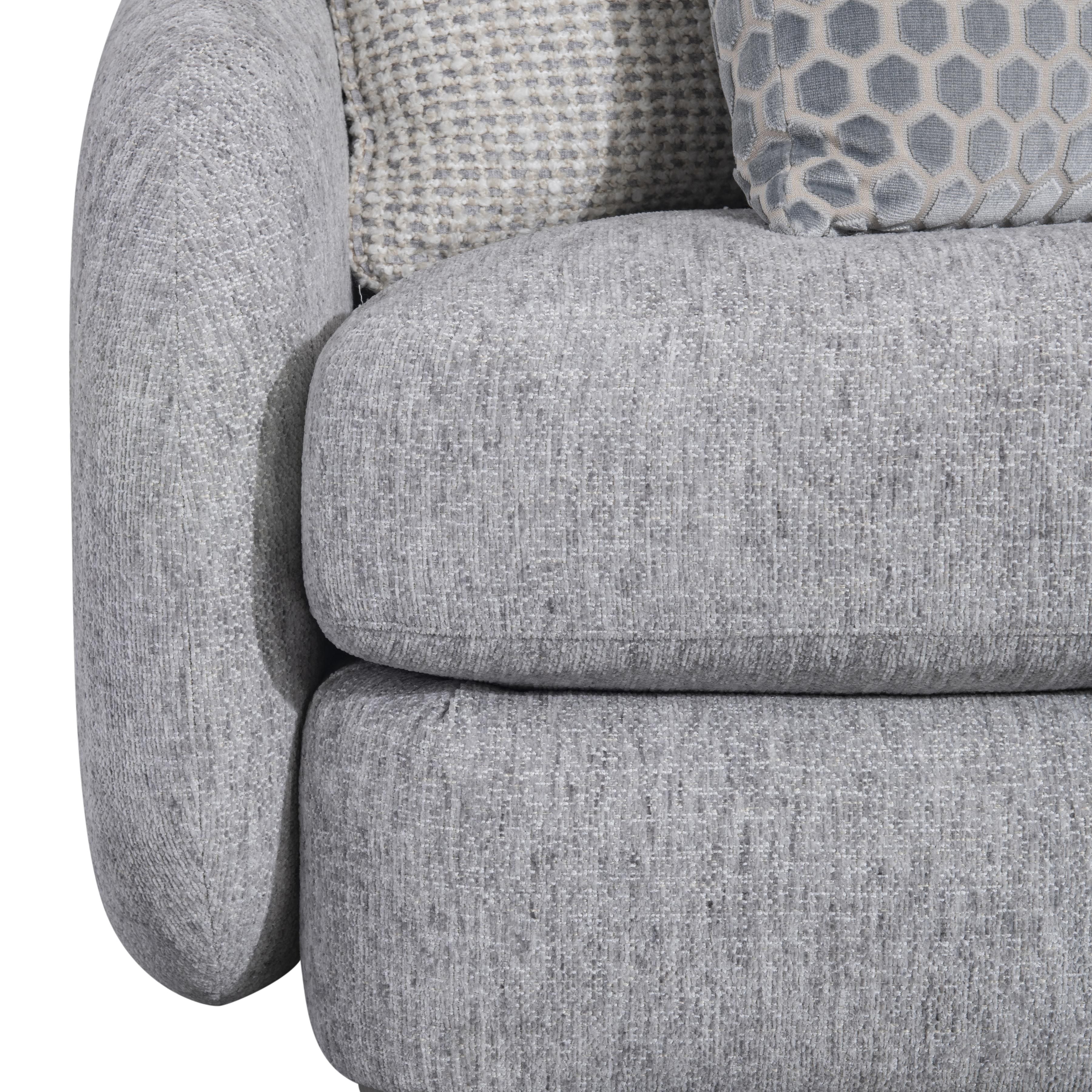 Bernhardt Furniture – Indy Fabric Sofa