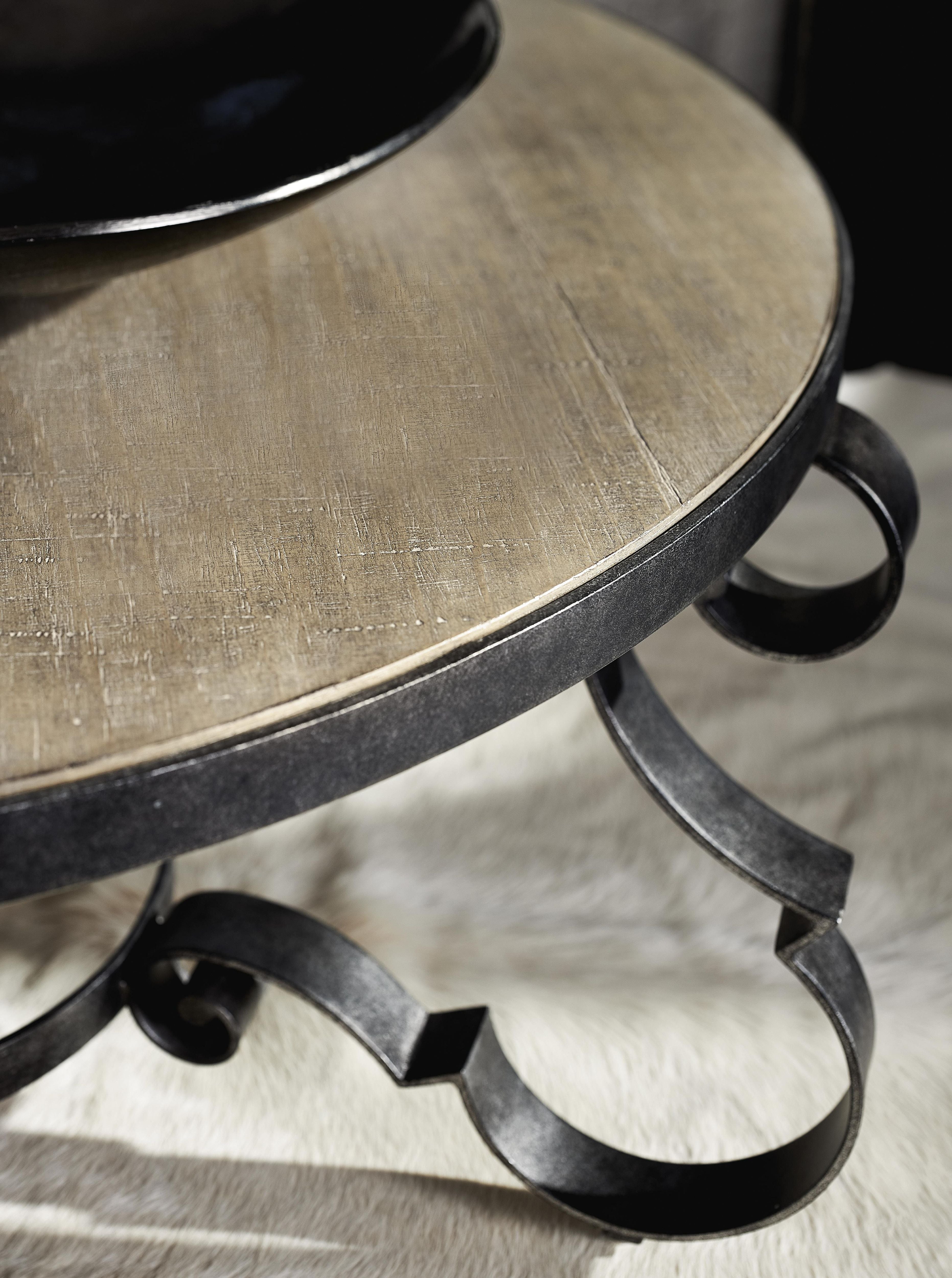Bernhardt Furniture – Villa Toscana Cocktail Table