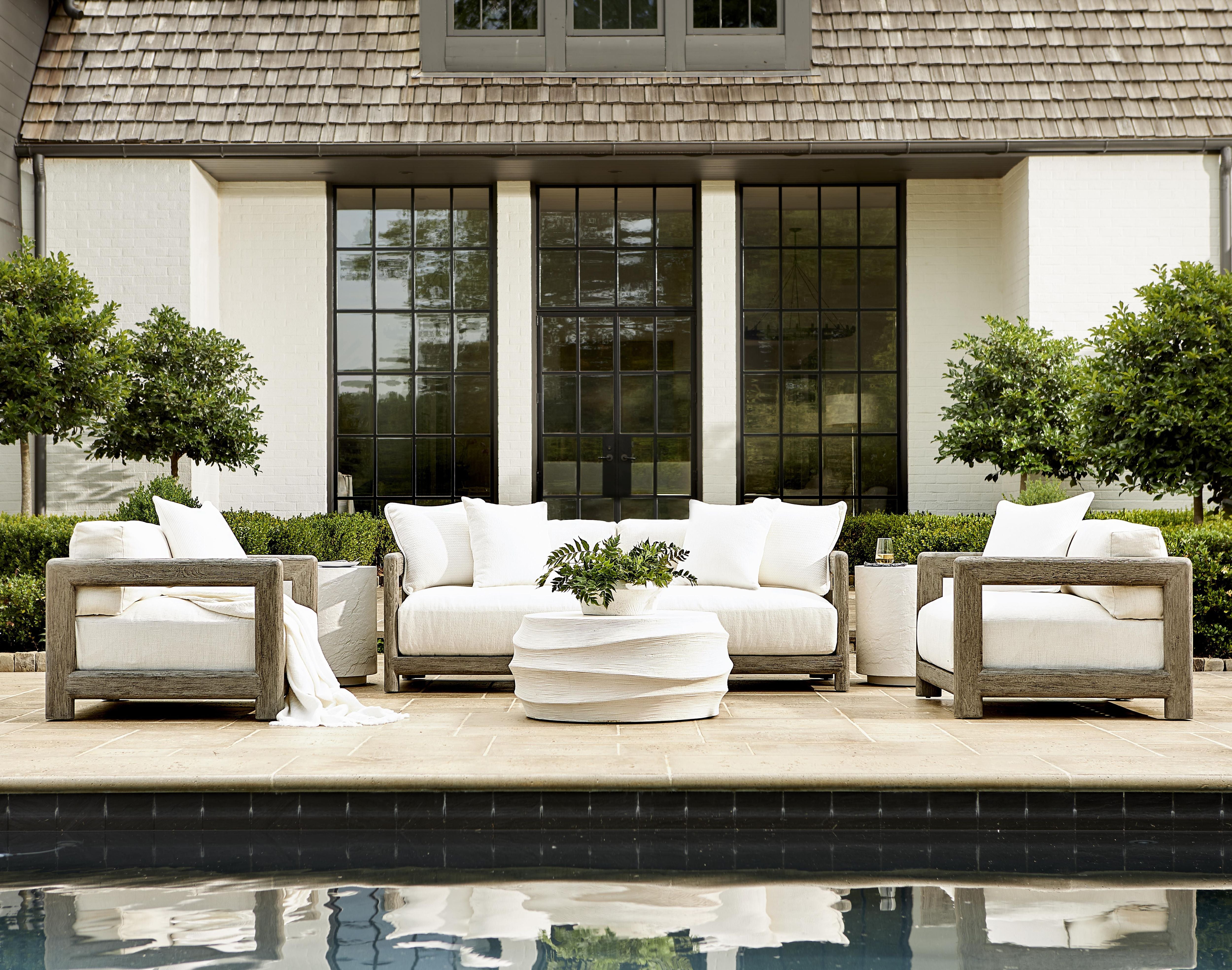Bernhardt Montaigne Outdoor Chair 1/2