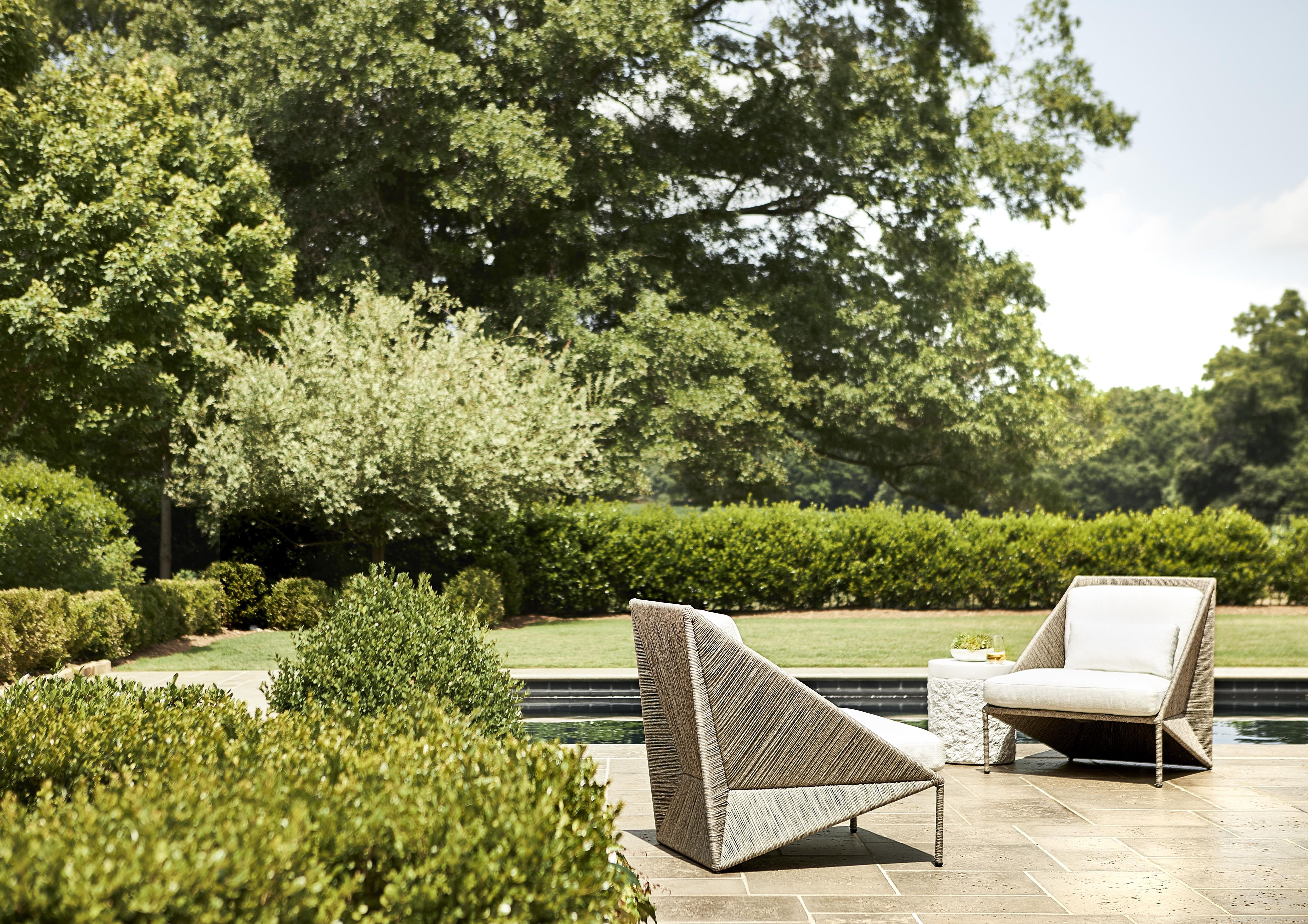 Bernhardt Furniture – Pismo Outdoor Accent Table