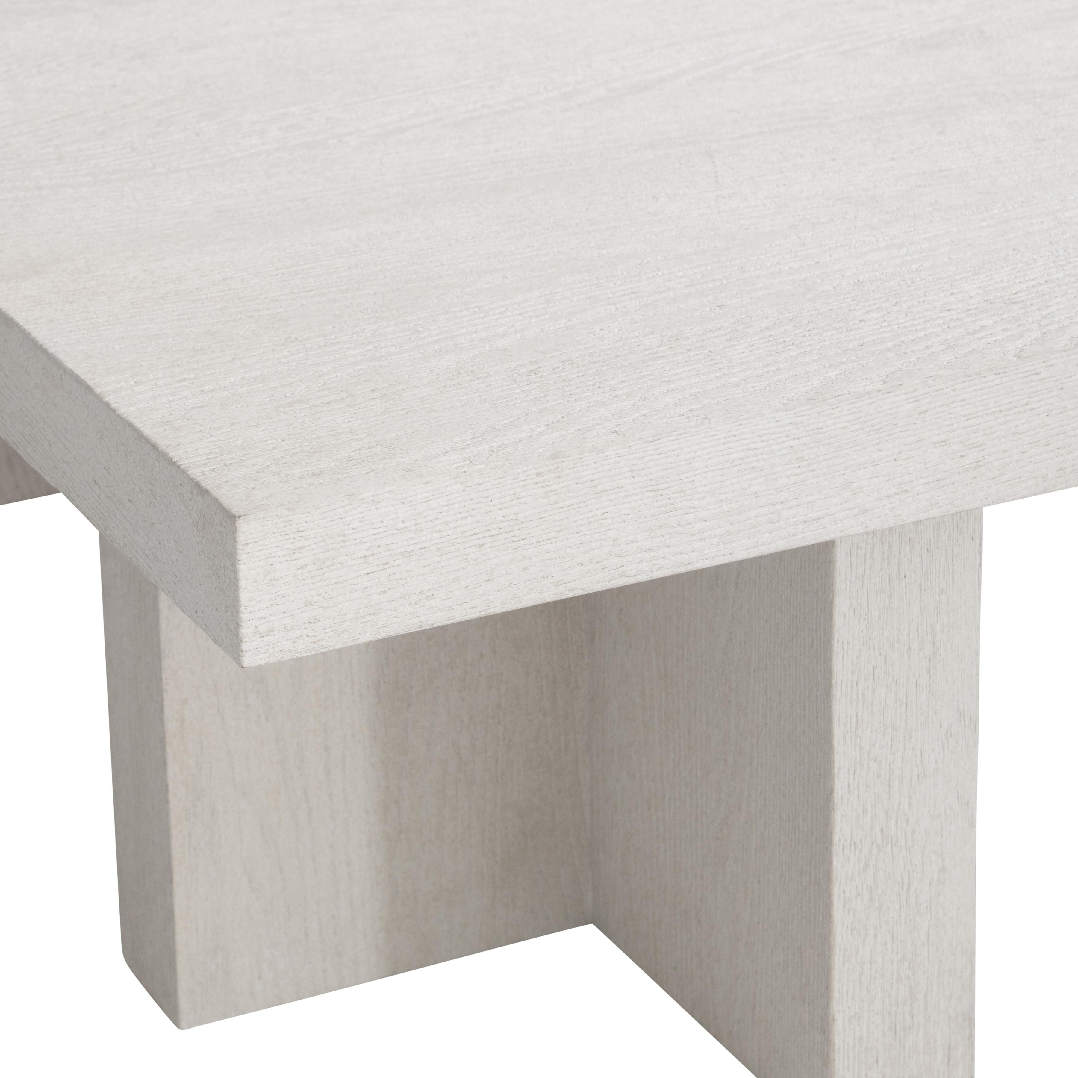 Bernhardt Furniture – Blythe Cocktail Table