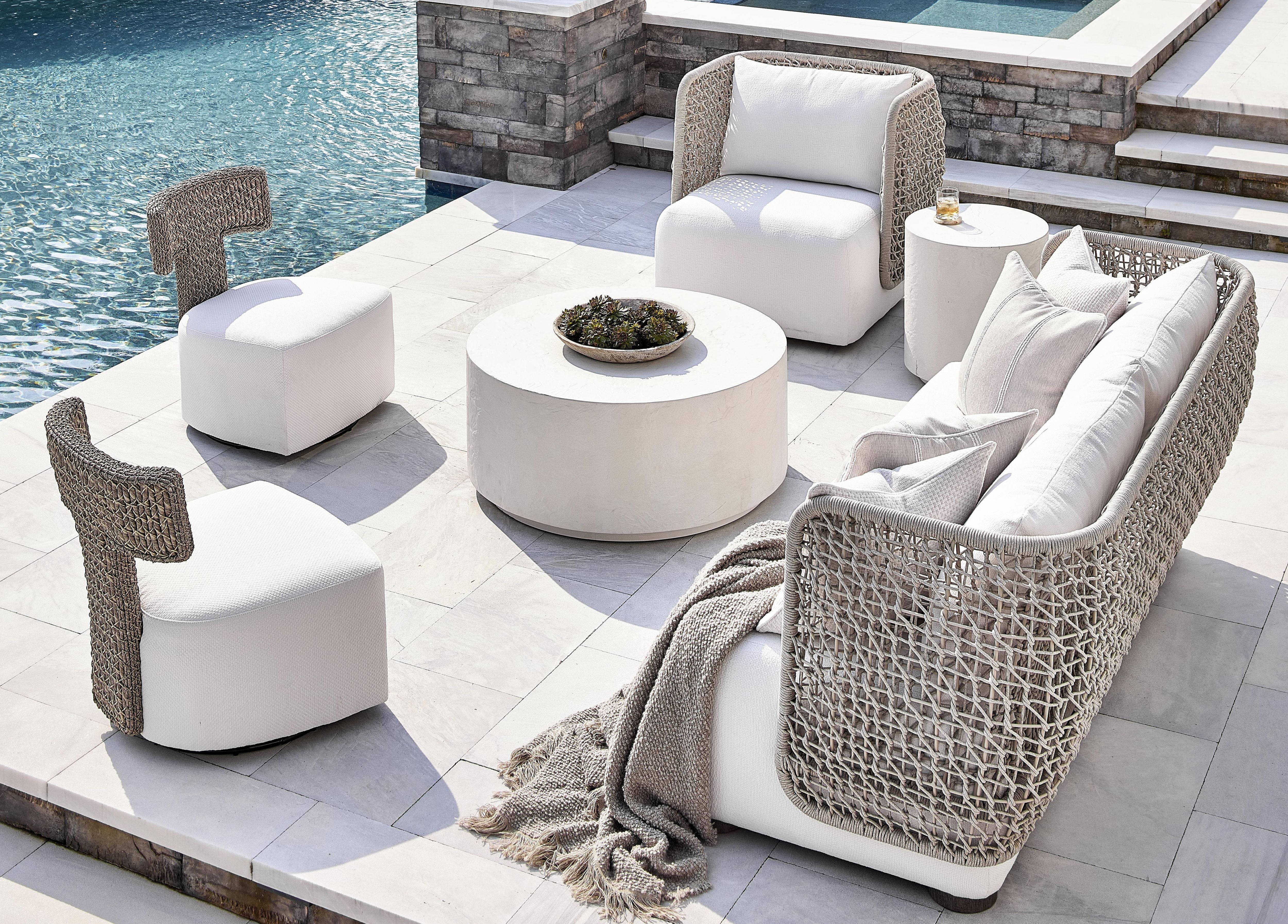 Bernhardt Furniture – Trapani Outdoor Cocktail Table