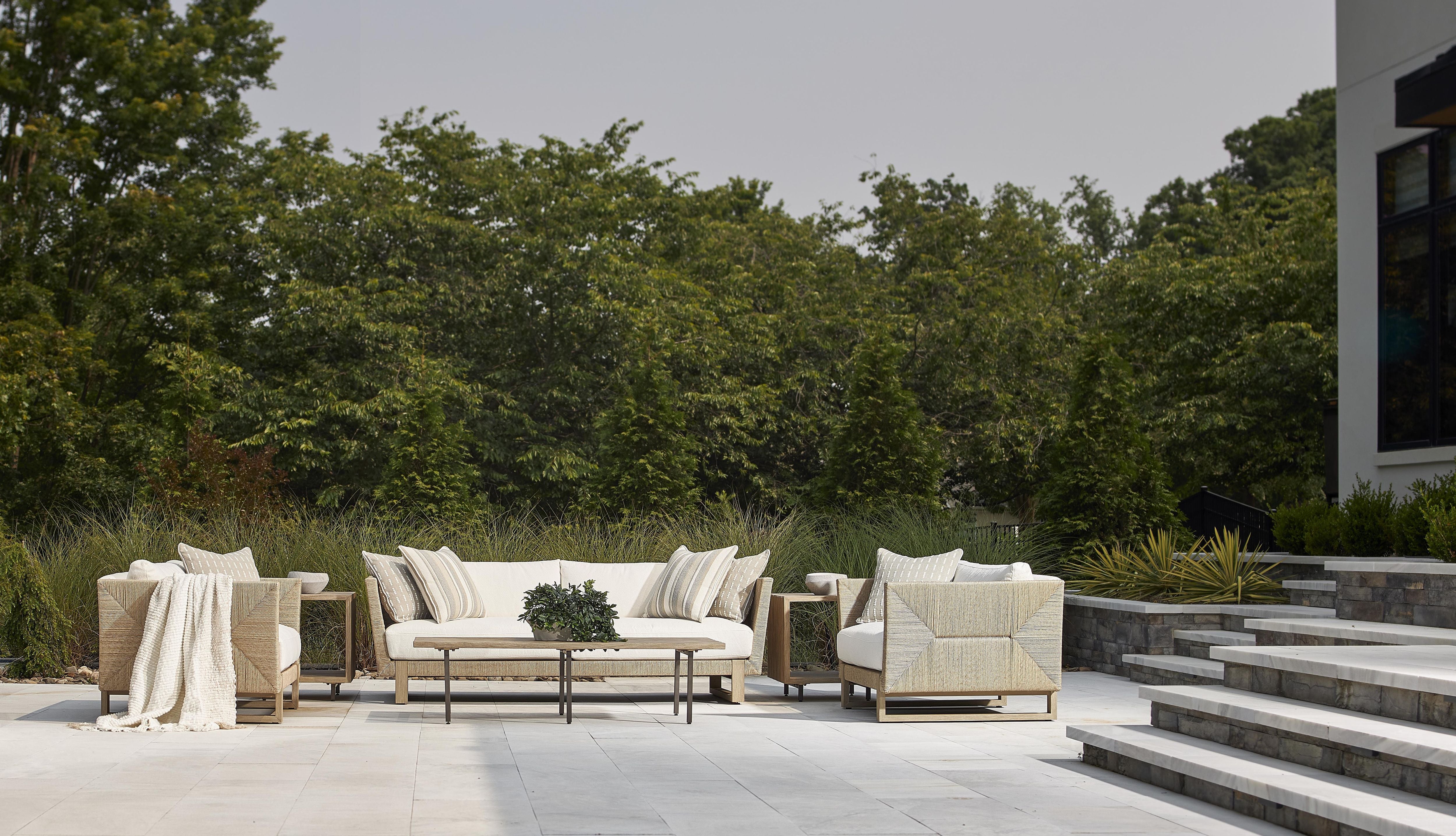 Bernhardt Furniture – Kingston Outdoor Cocktail Table