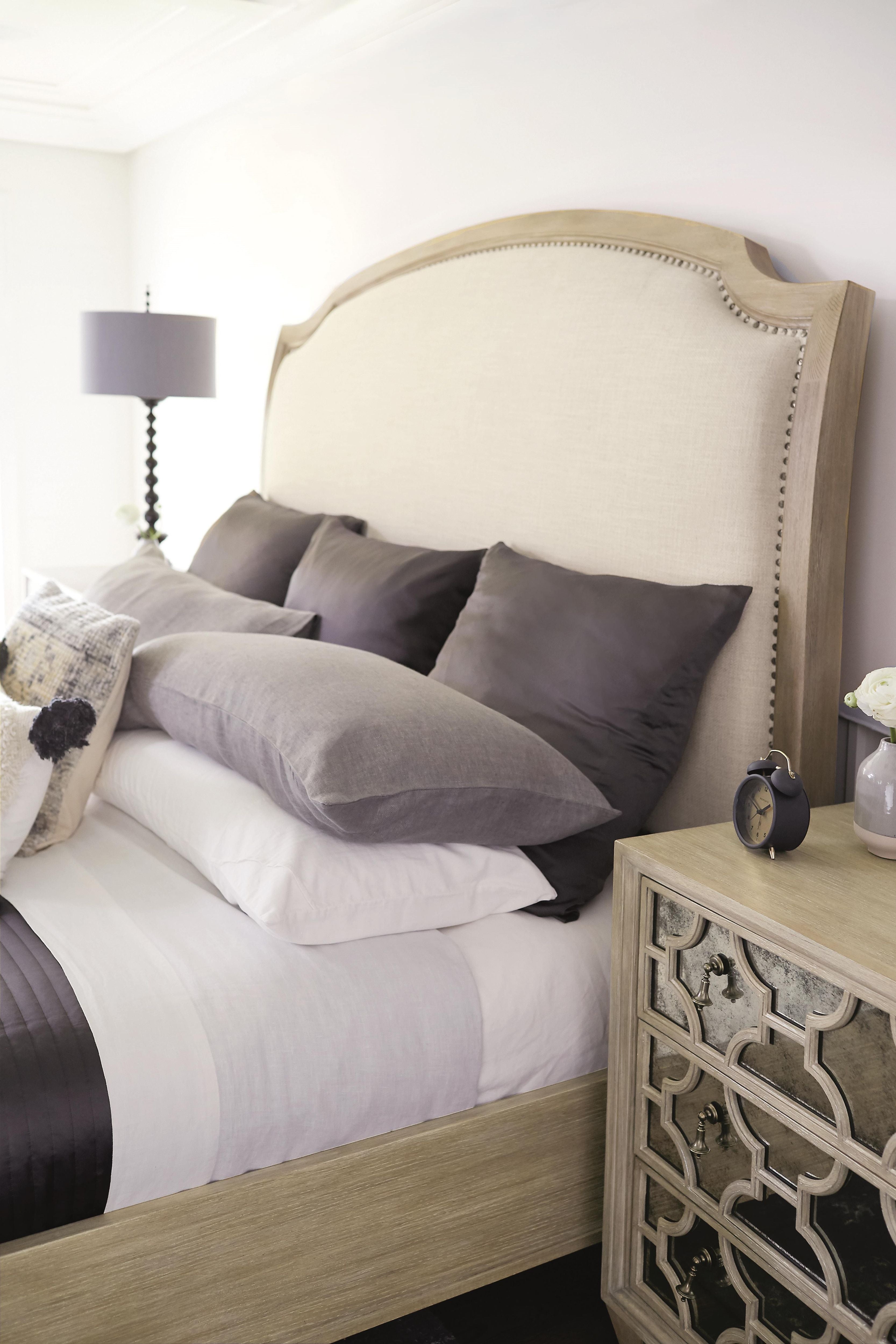 Bernhardt Furniture – Santa Barbara Nightstand