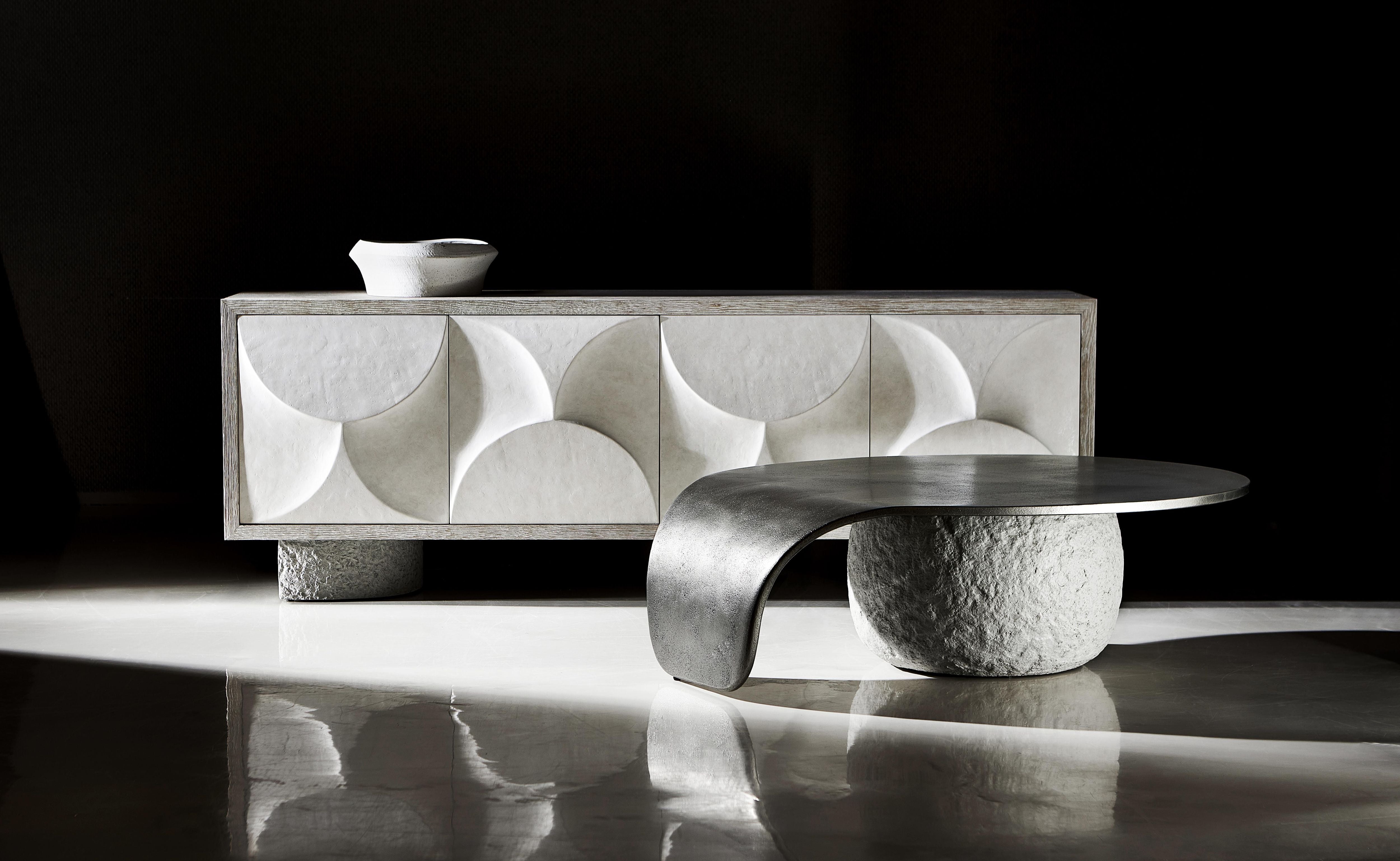 Bernhardt Furniture – Kaori Cocktail Table