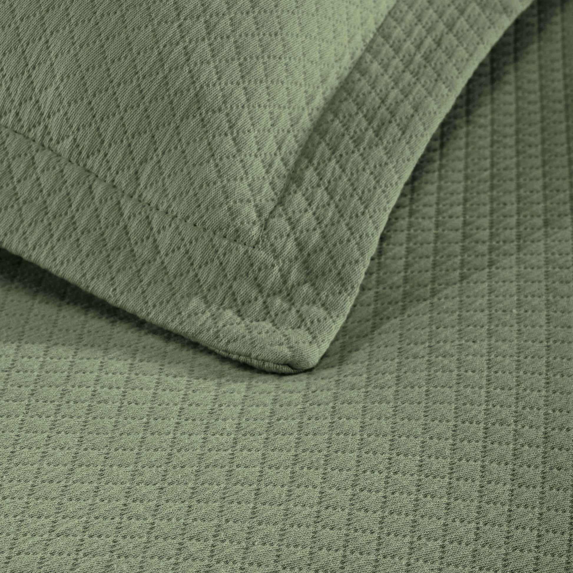 Solitaire Jacquard Matelassé Cotton Diamond Solitaire Bedspread Set - Bedspread by Superior Brand