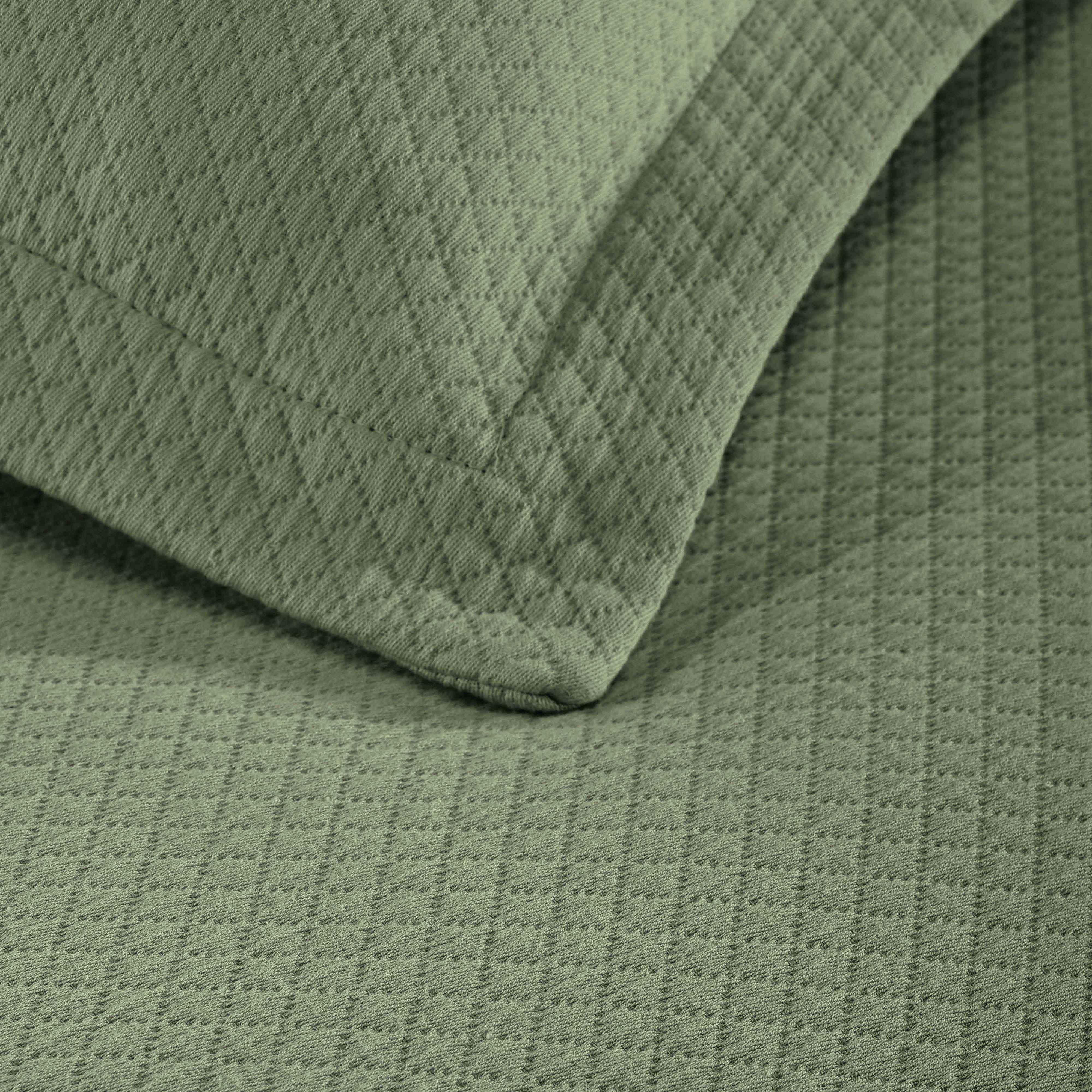 Solitaire Jacquard Matelassé Cotton Diamond Solitaire Bedspread Set - Bedspread by Superior Brand